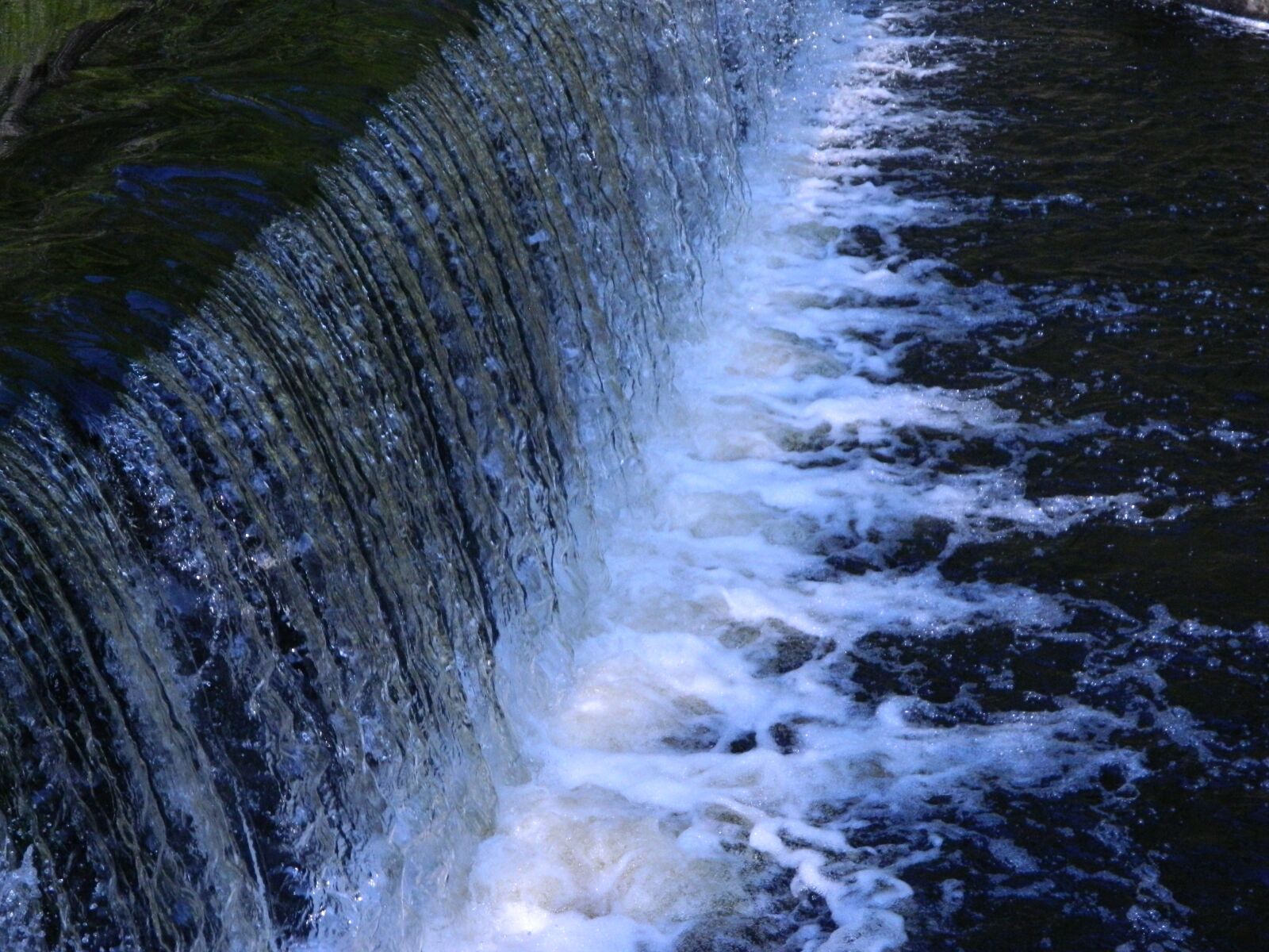 Nikon Coolpix L120 sample photo. Waterfall, river, scenic photography