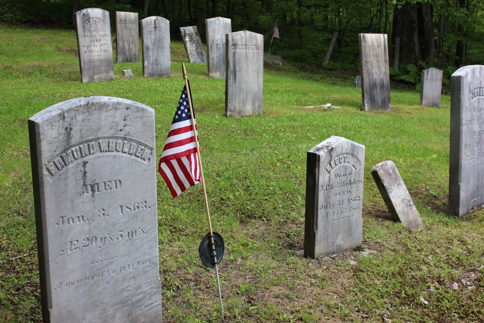 Canon EOS 600D (Rebel EOS T3i / EOS Kiss X5) sample photo. Patriotic, civil war, cemetery photography