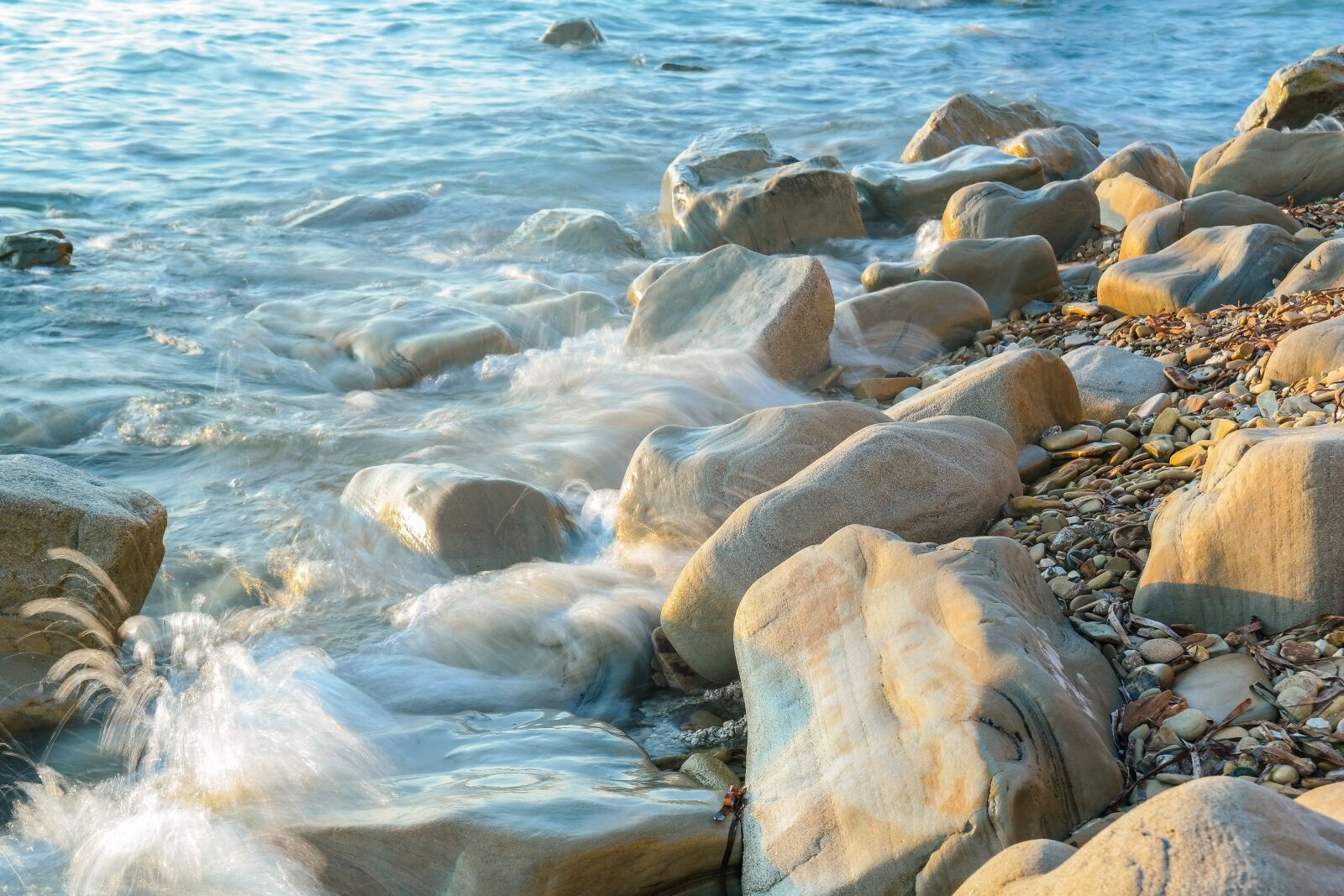 Samsung NX300 sample photo. Water, sea, stones photography