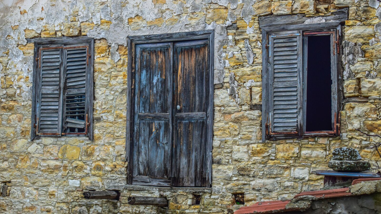 Nikon D3300 sample photo. Old house, fa ade photography