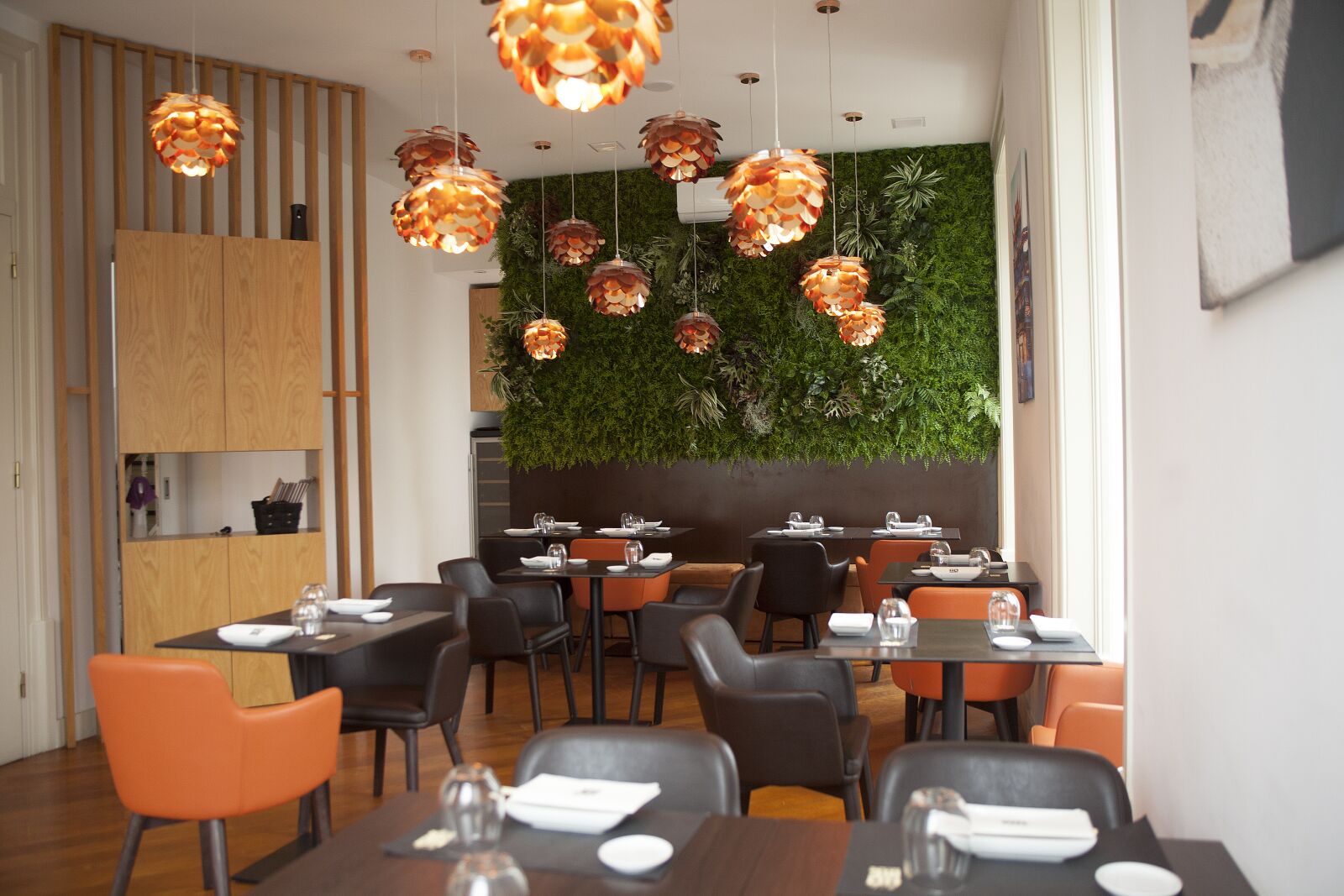 Canon EOS 5D Mark II sample photo. Restaurant, japanese, sushi photography