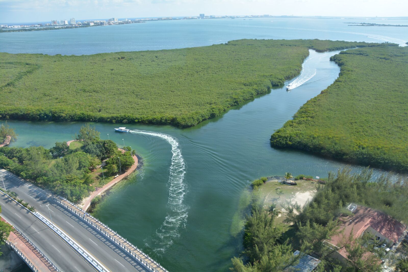 Nikon D7100 sample photo. Cancun, bridge, panoramic photography
