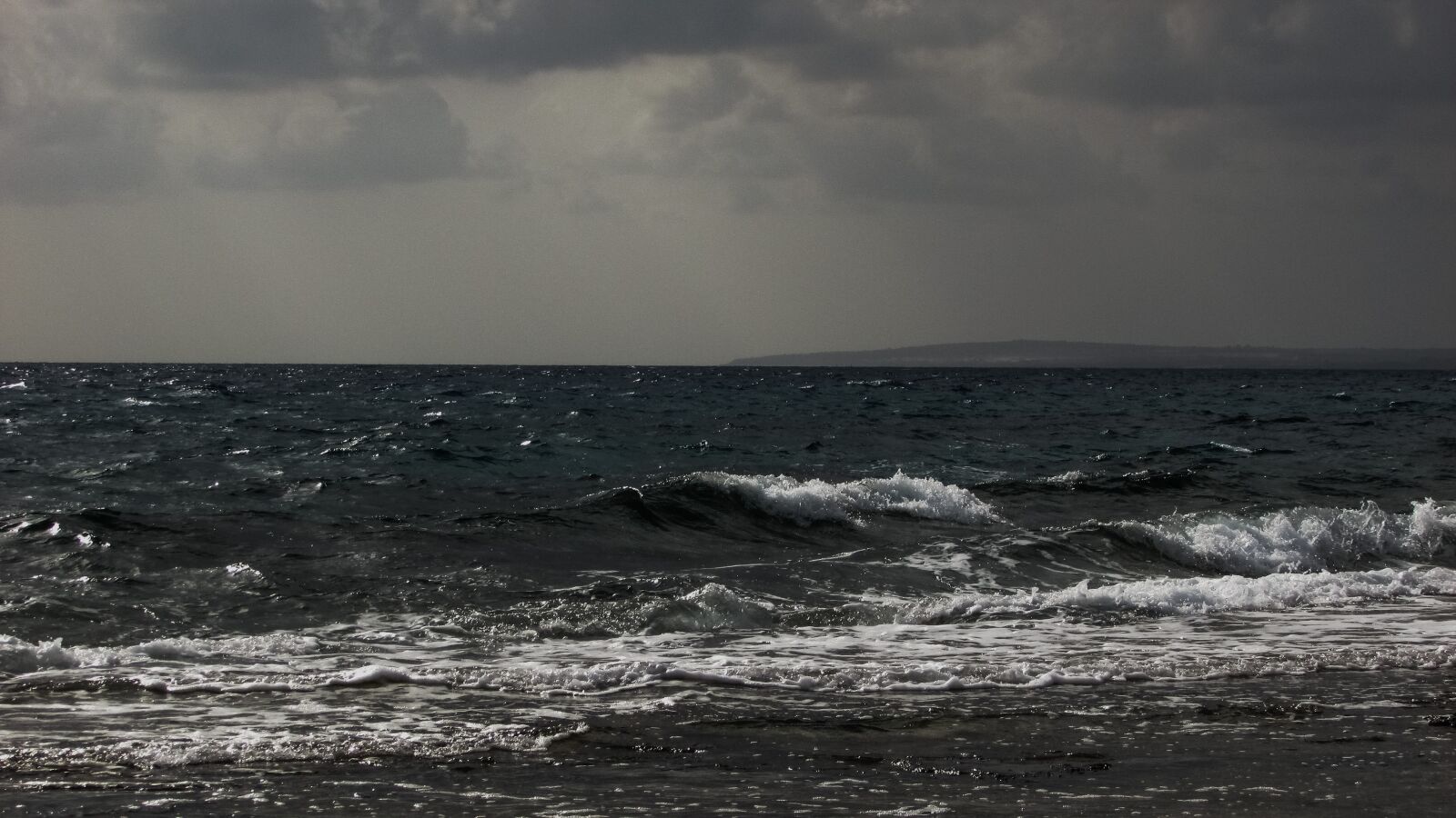 Canon PowerShot SX400 IS sample photo. Autumn, storm, sea photography
