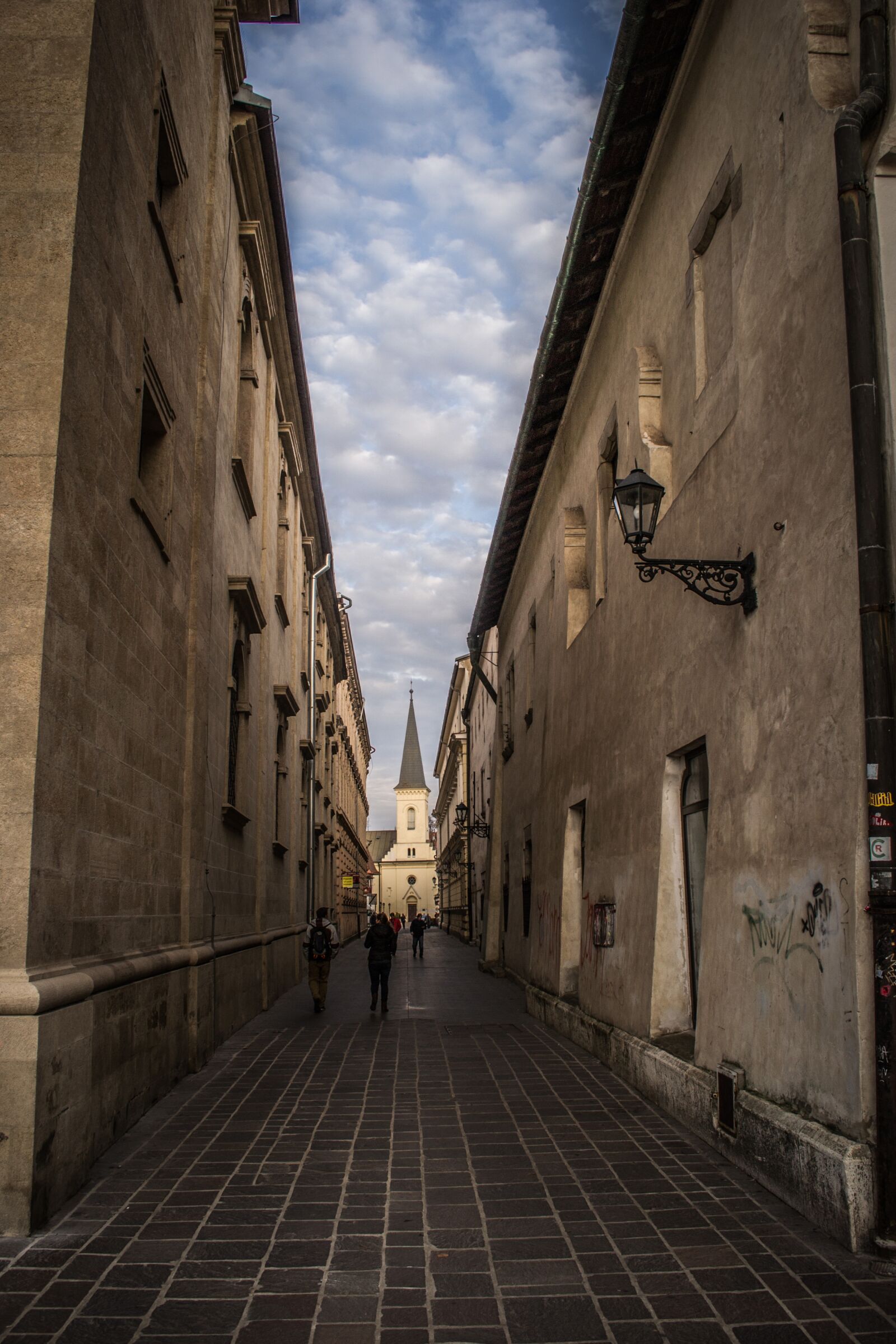 Nikon D3100 sample photo. Alley, close, architecture photography