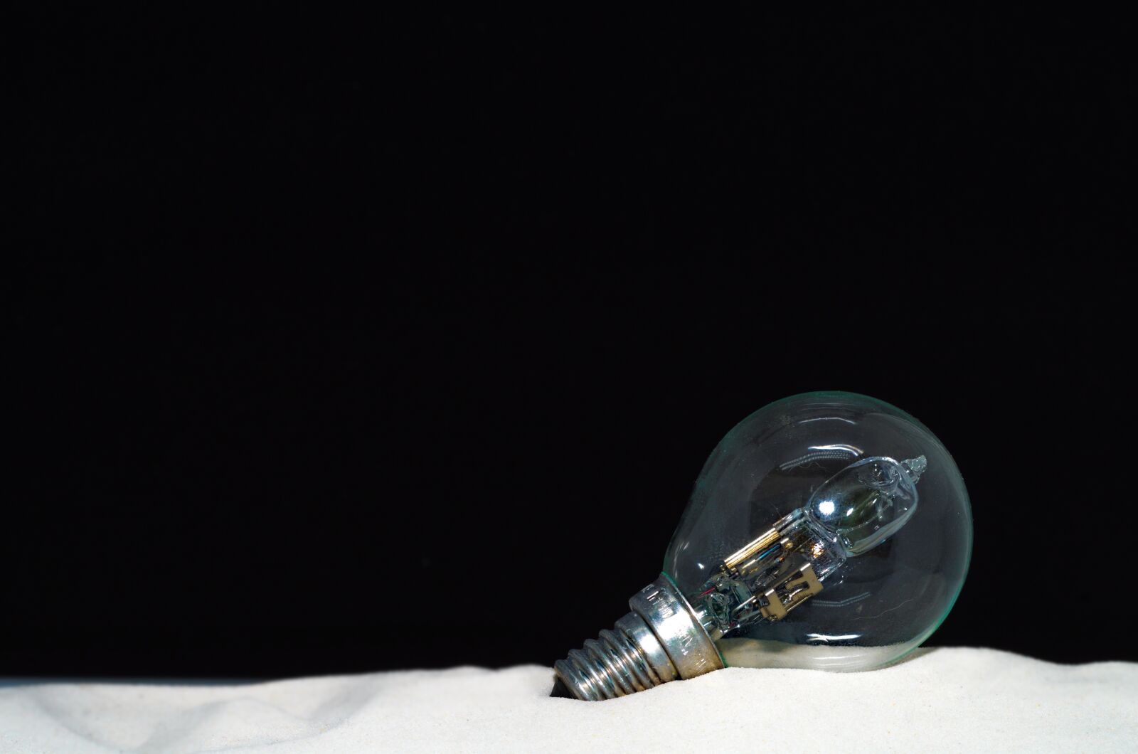 Pentax K-50 sample photo. Light bulb, bulbs, close photography