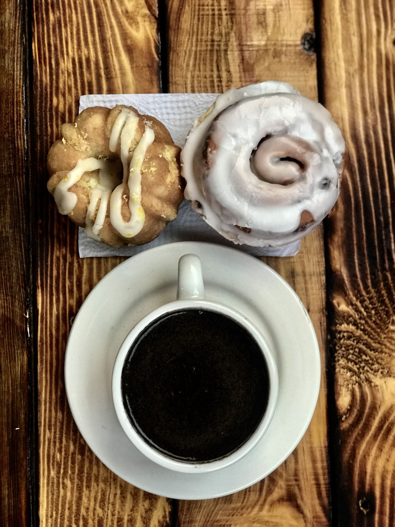 Apple iPhone 7 Plus sample photo. Coffee, roles, bread photography