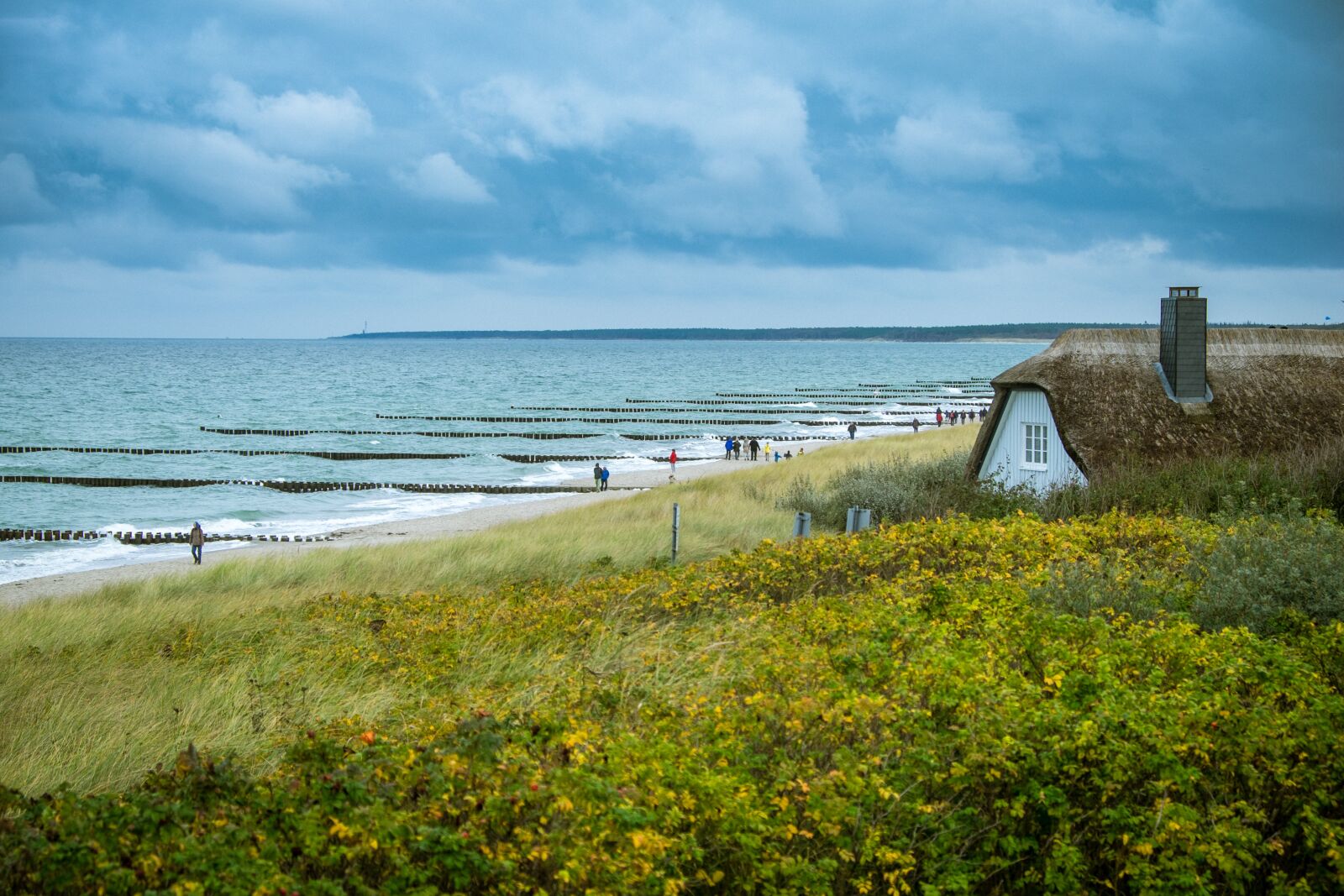 Fujifilm X-T1 sample photo. Ahrenshoop, house, sea photography