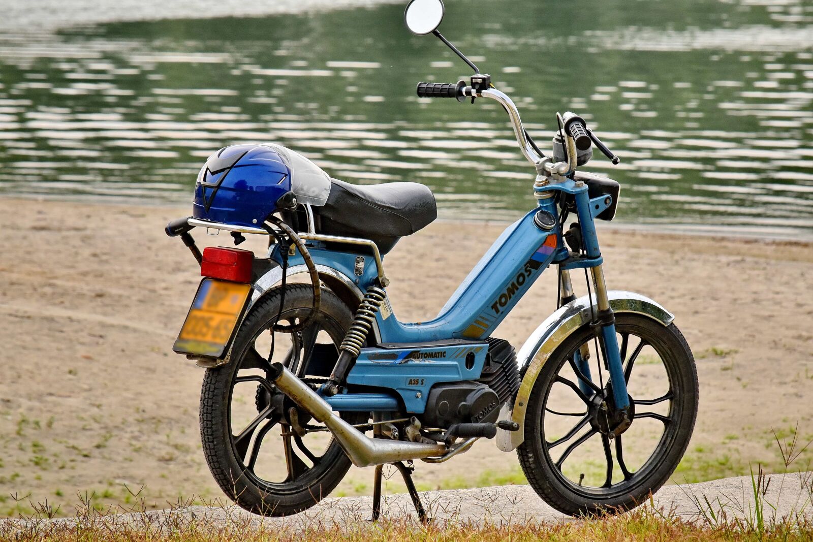 Nikon D5500 sample photo. Moped, riverbank, summer time photography