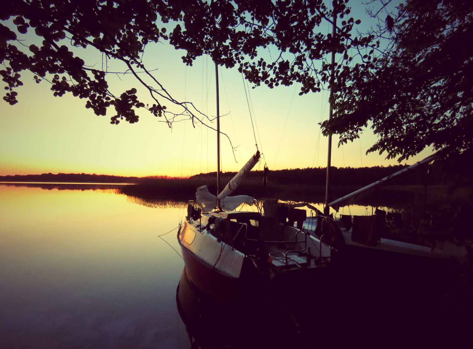 Canon PowerShot SX60 HS sample photo. Nostalgia, the silence, nature photography
