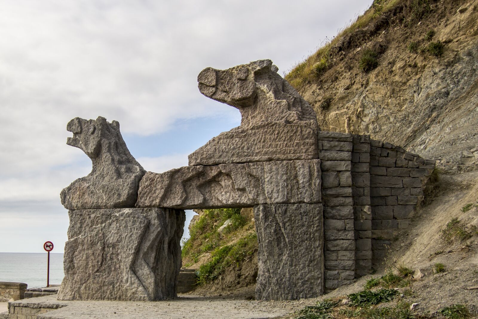 Nikon D7100 sample photo. The statue, the coast photography