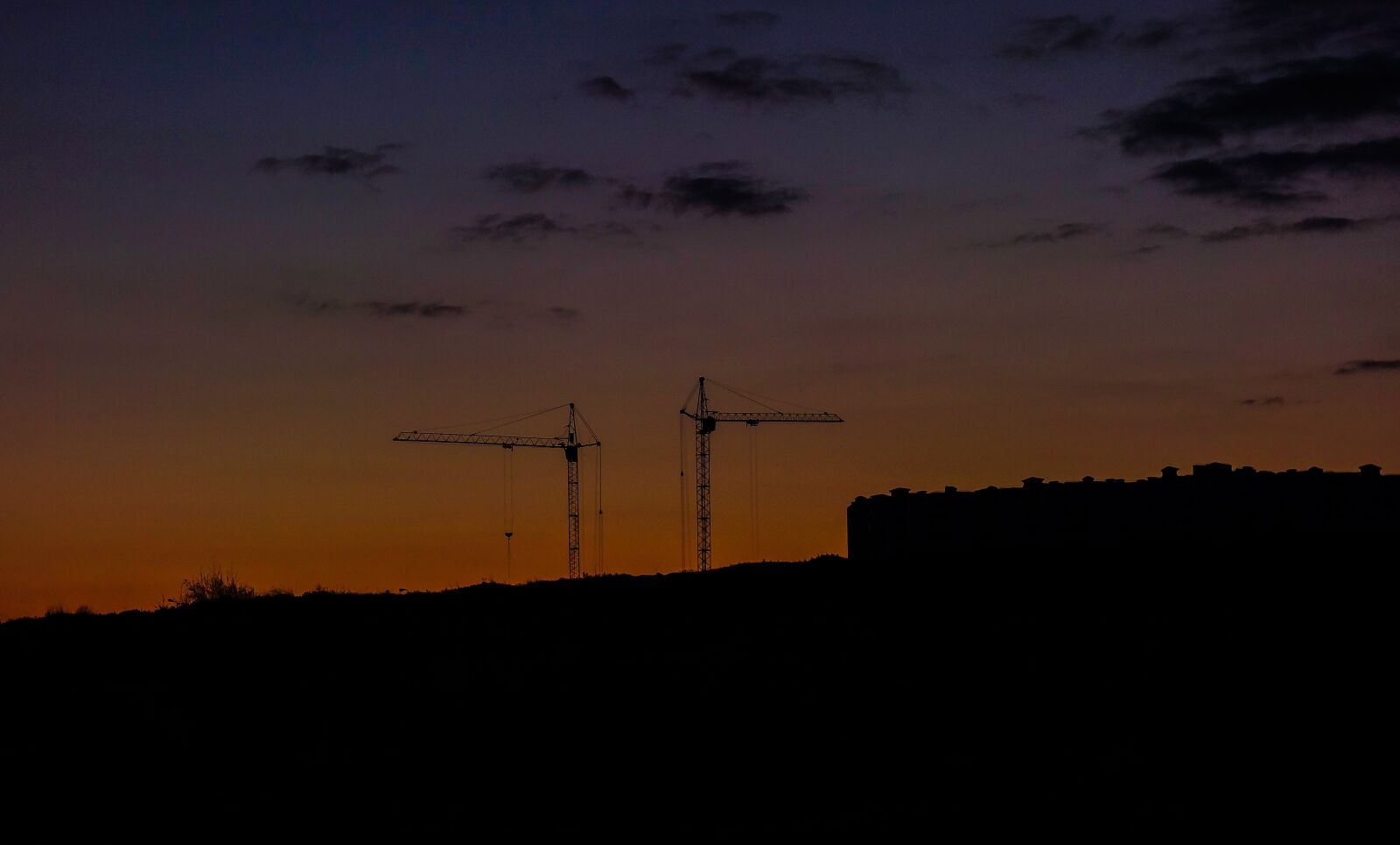 Sony Cyber-shot DSC-RX100 sample photo. Construction, crane, night photography