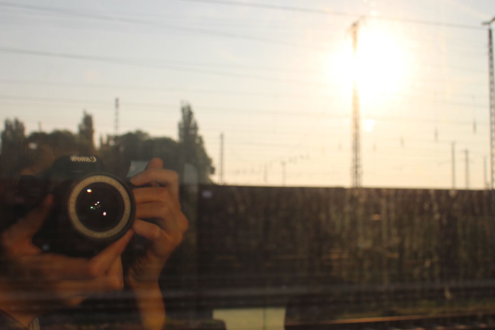 Canon EOS 700D (EOS Rebel T5i / EOS Kiss X7i) sample photo. Photography, camera, mirror image photography