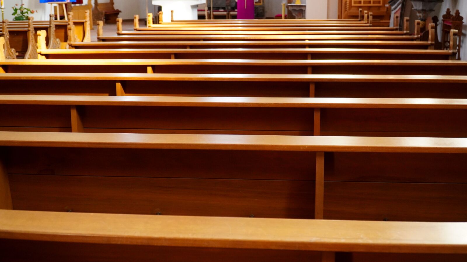 Sony E PZ 18-105mm F4 G OSS sample photo. Church, pew, religion photography