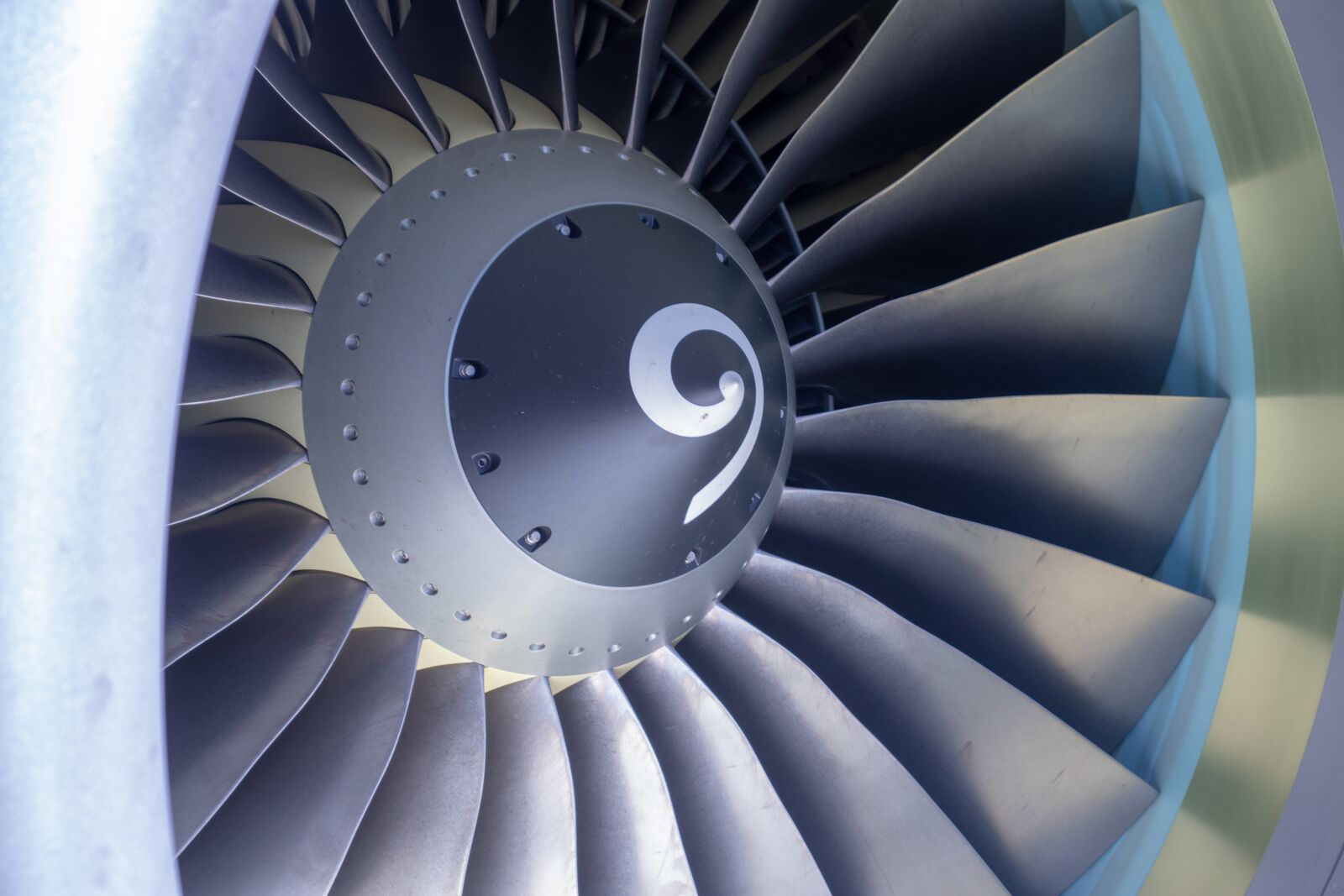 Canon EOS 200D (EOS Rebel SL2 / EOS Kiss X9) sample photo. Turbine, technology, engine photography