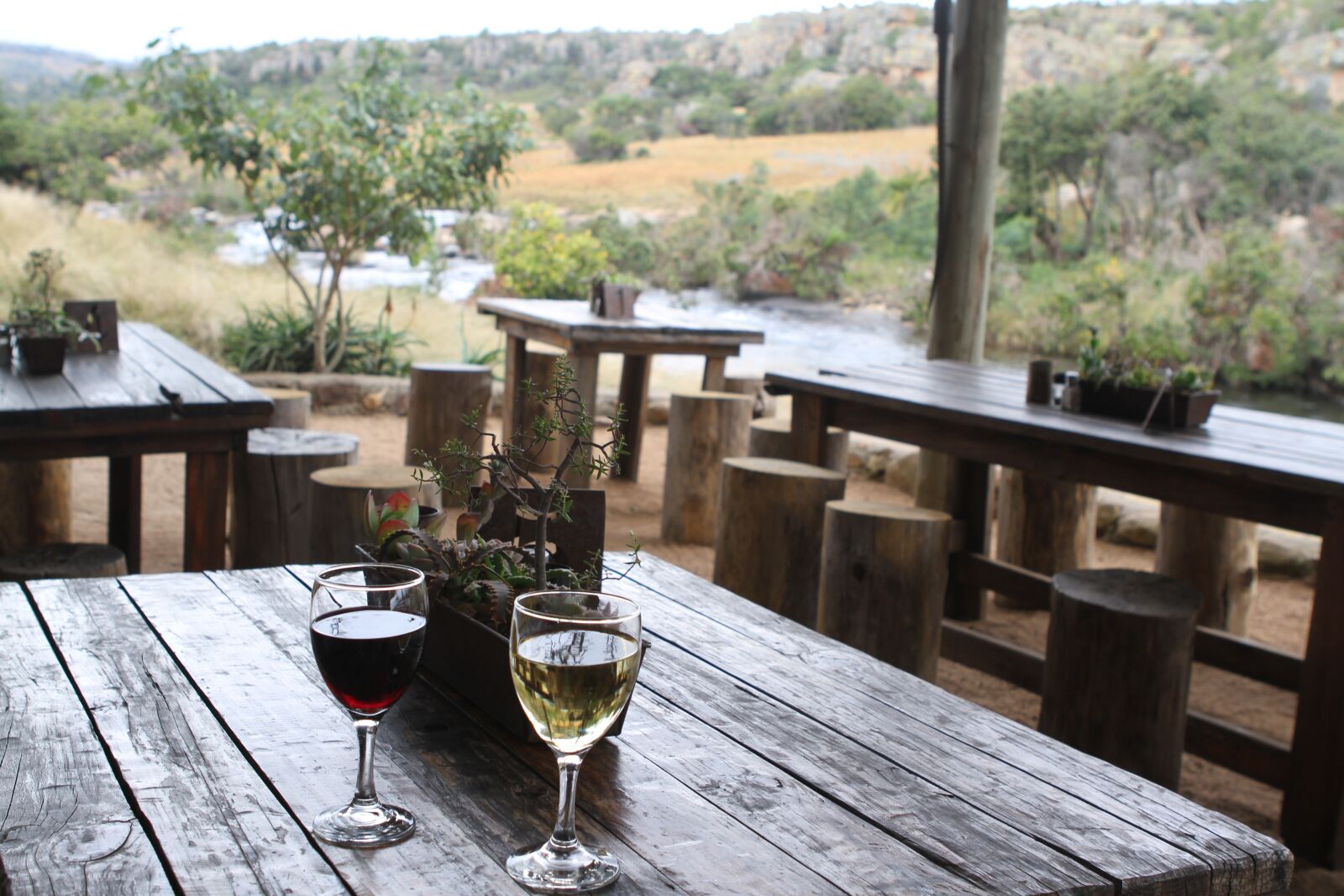 Canon EOS 7D sample photo. Tourism, hiking, refreshment photography