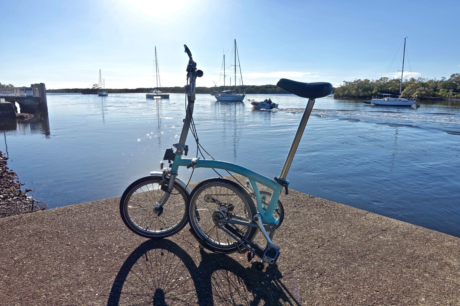 Sony Cyber-shot DSC-RX100 III sample photo. Bicycle, brompton, leisure photography