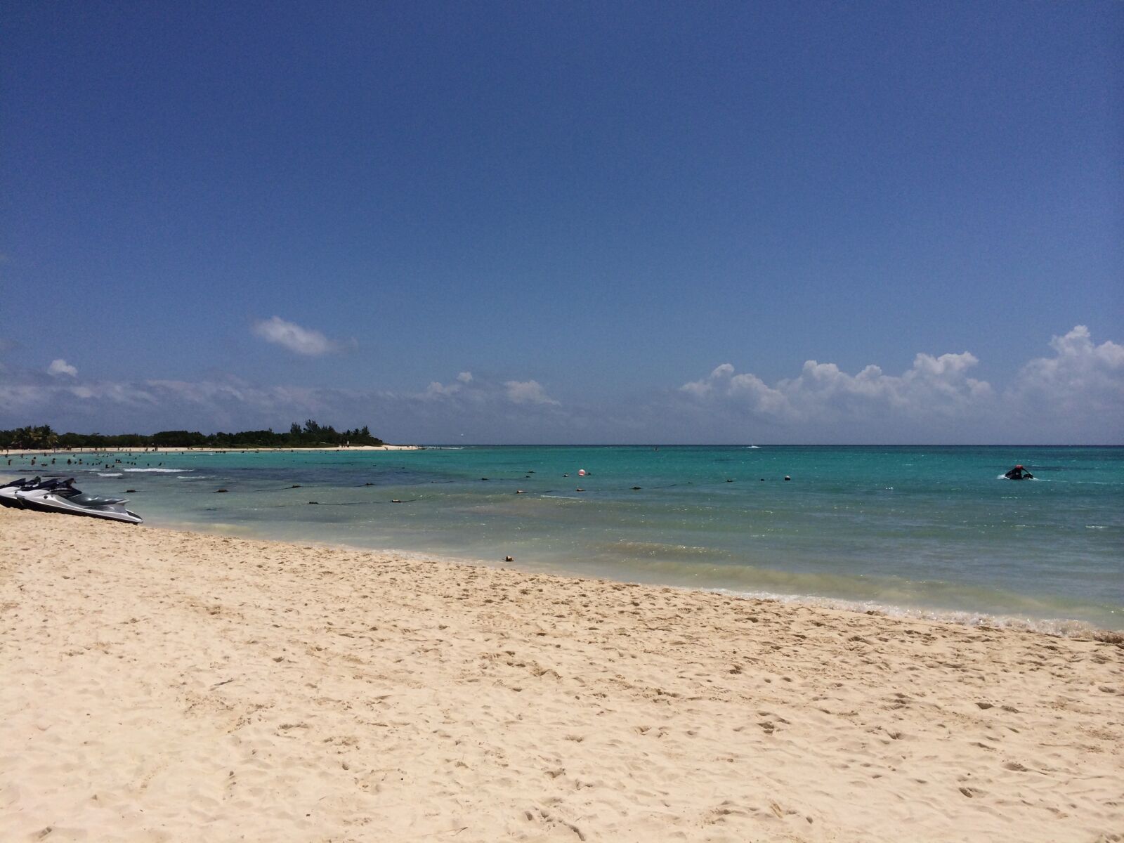iPhone 5s back camera 4.12mm f/2.2 sample photo. Beach, sand, sea photography
