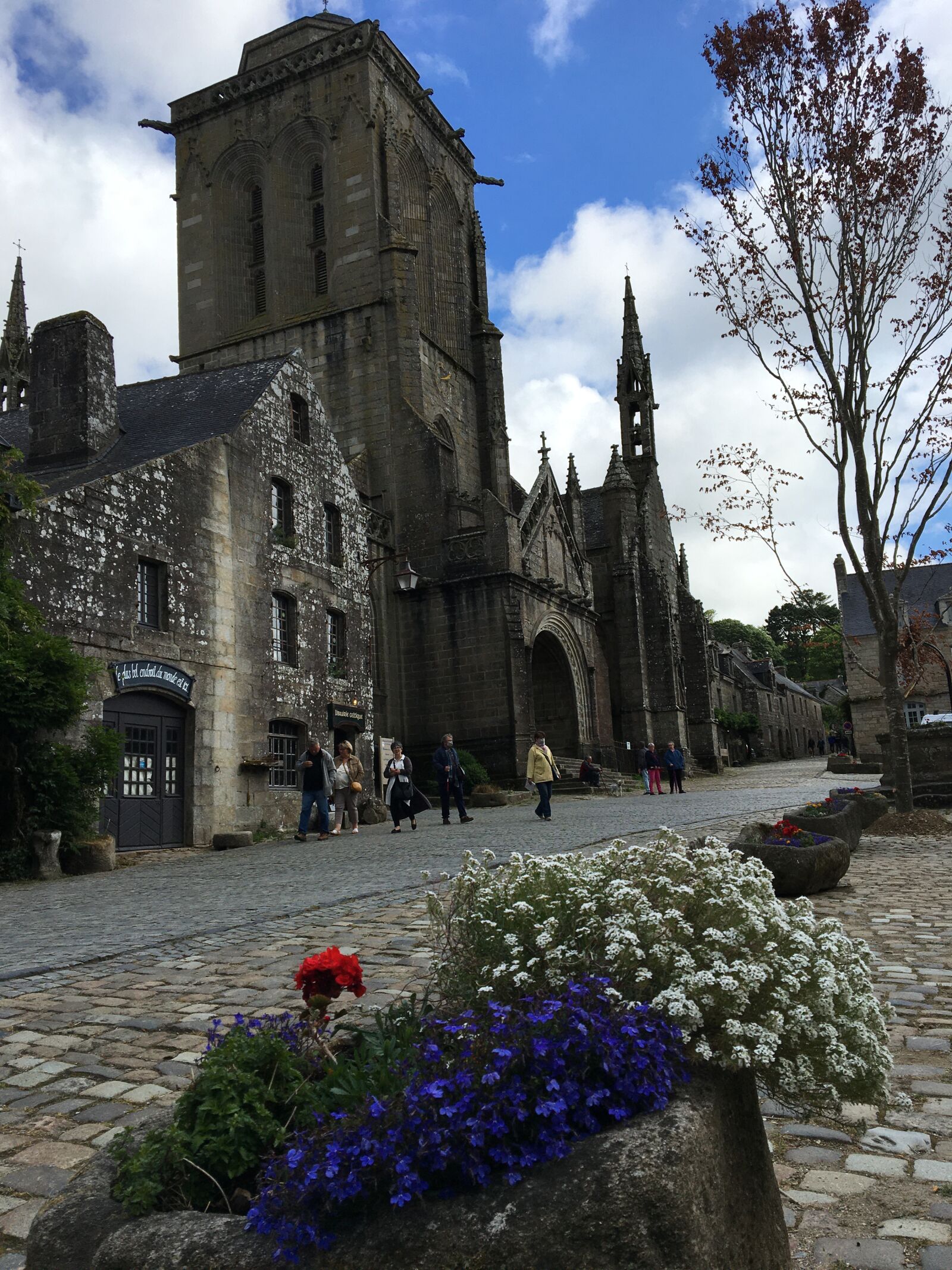Apple iPhone 6s sample photo. Locronan, bretagne, brittany photography