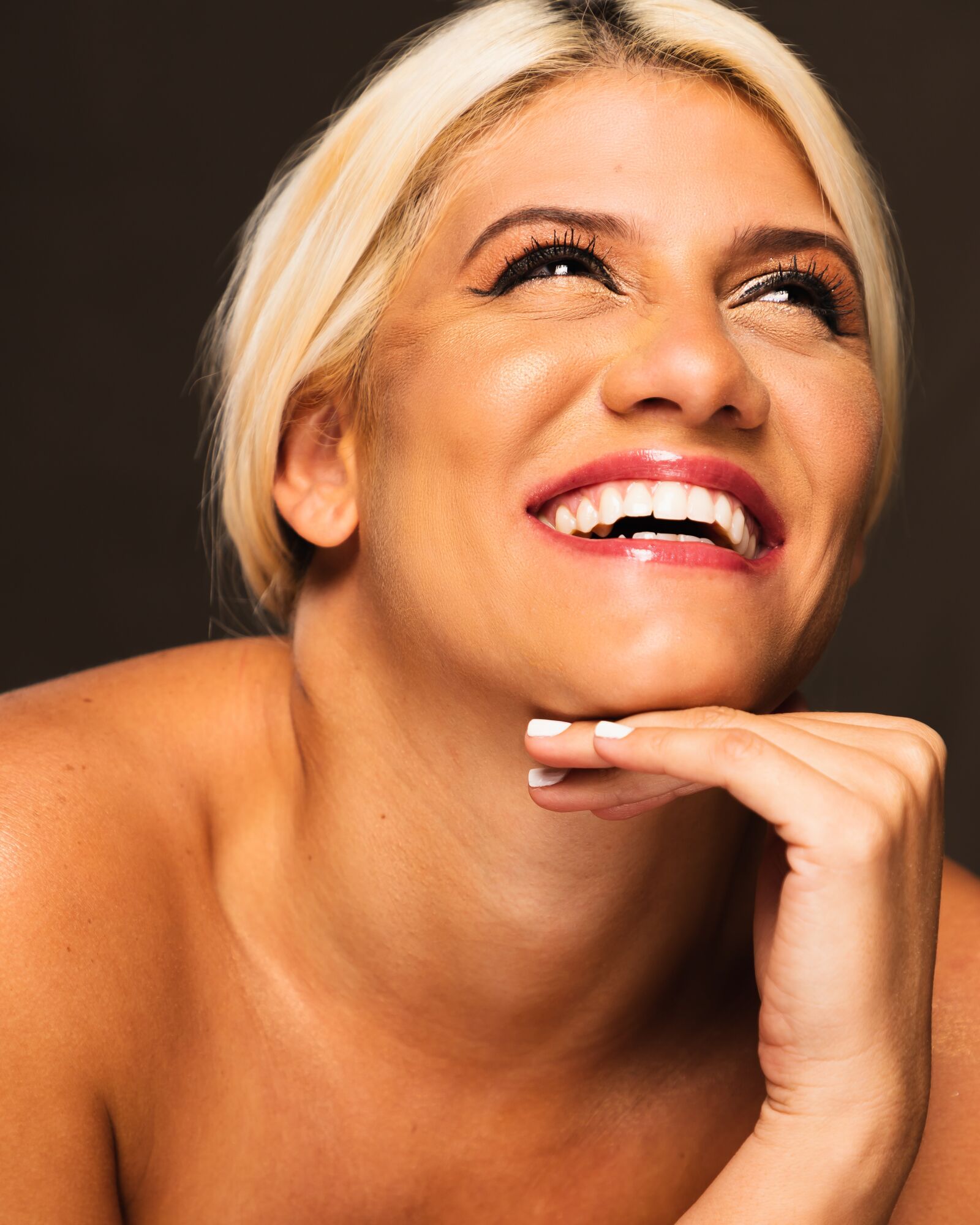 Canon EOS 6D Mark II sample photo. Women, happy, smile photography