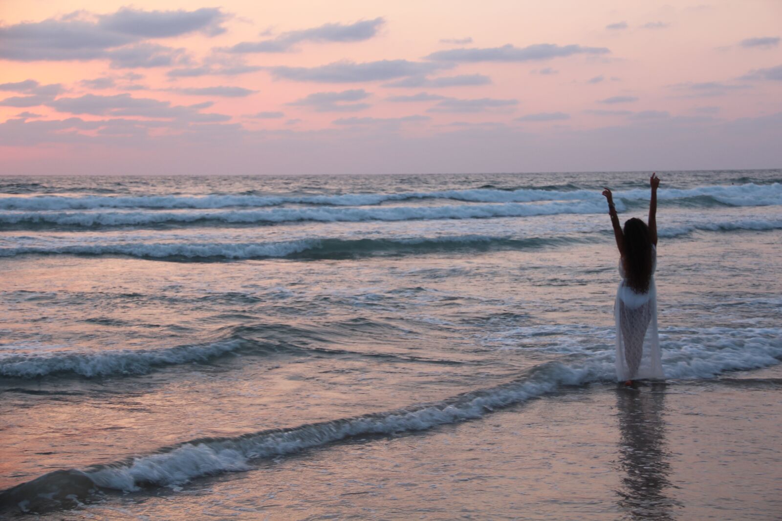Canon EOS 600D (Rebel EOS T3i / EOS Kiss X5) sample photo. Beach, sunset, sea photography