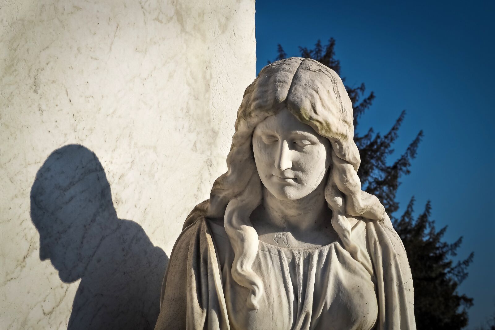 Olympus OM-D E-M10 sample photo. Cemetery, grave, tombstone photography