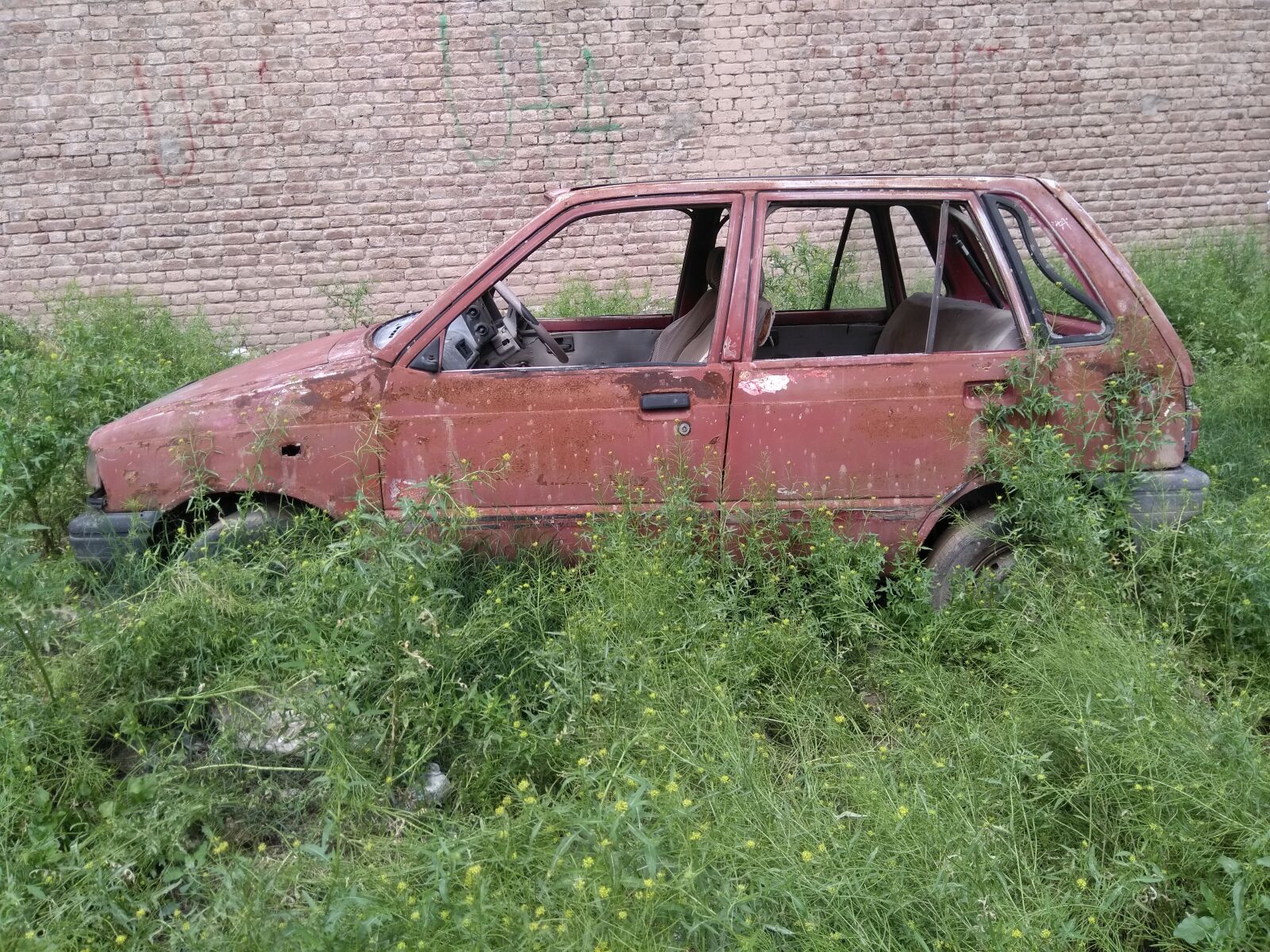 HMD Global Nokia 5 sample photo. Car, rust, old photography