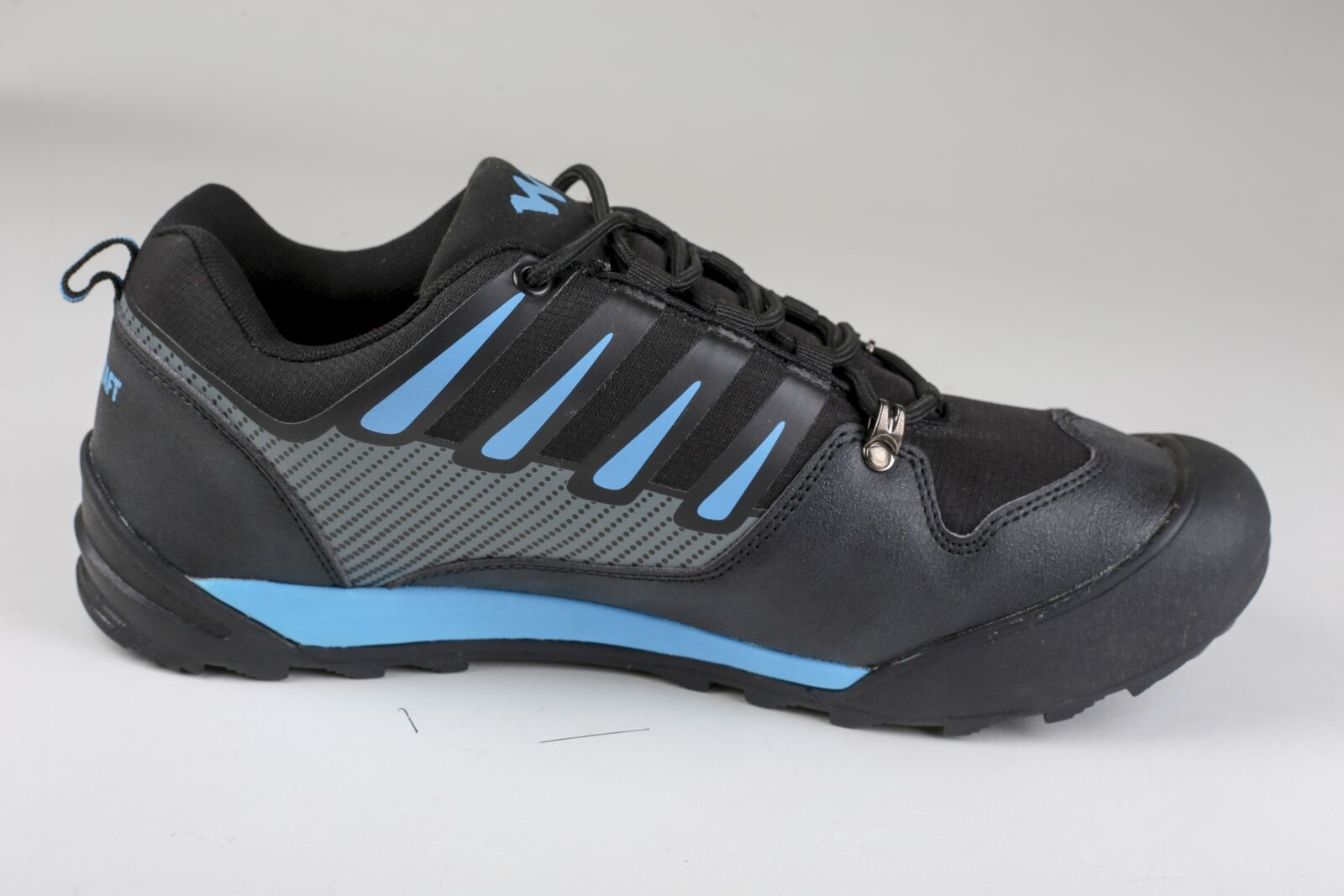 Canon EF 50mm F1.8 STM sample photo. Shoe, footwear, shoes photography