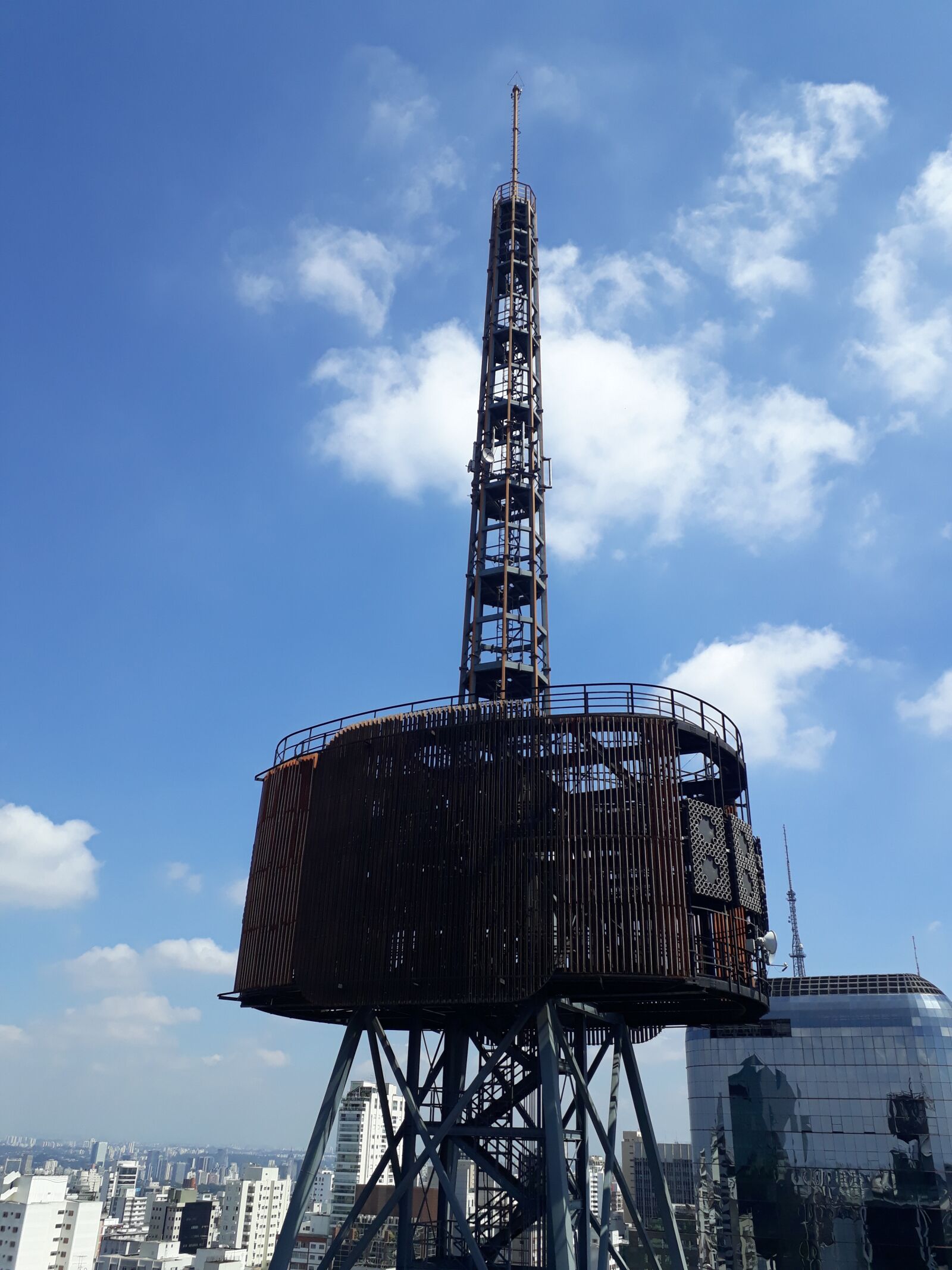 Samsung Galaxy J7 Prime sample photo. Tower, sky, city photography