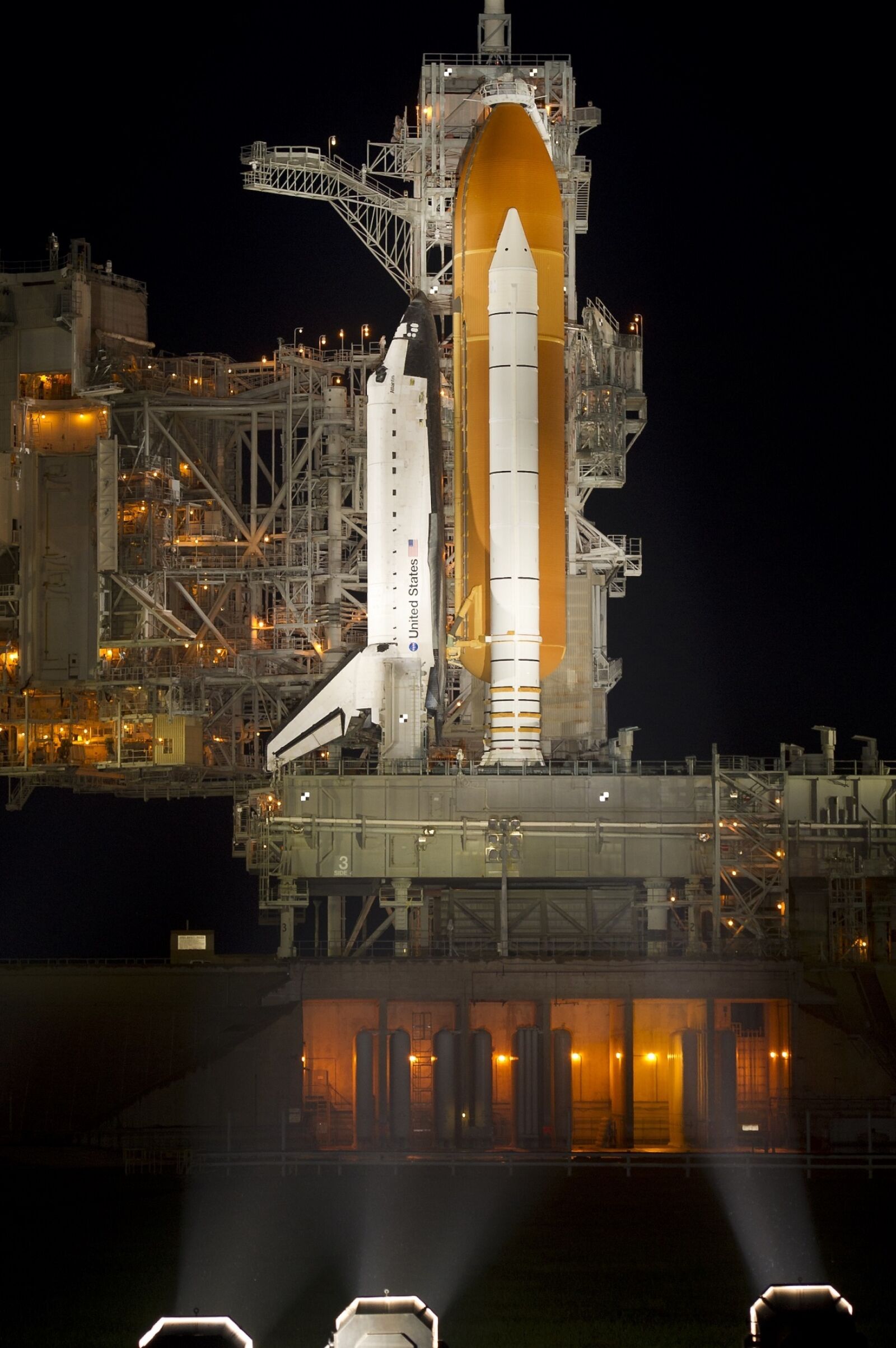 Nikon D3S sample photo. Space shuttle, atlantis, night photography
