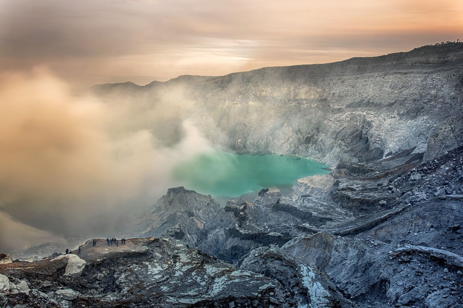 Canon EOS 6D + Canon EF 17-40mm F4L USM sample photo. Volcano, geography, views photography