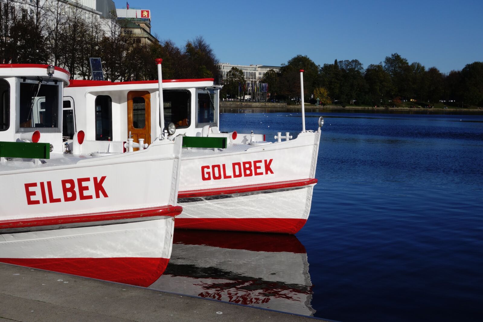 Sony Cyber-shot DSC-RX100 II sample photo. Hamburg, water, alster photography