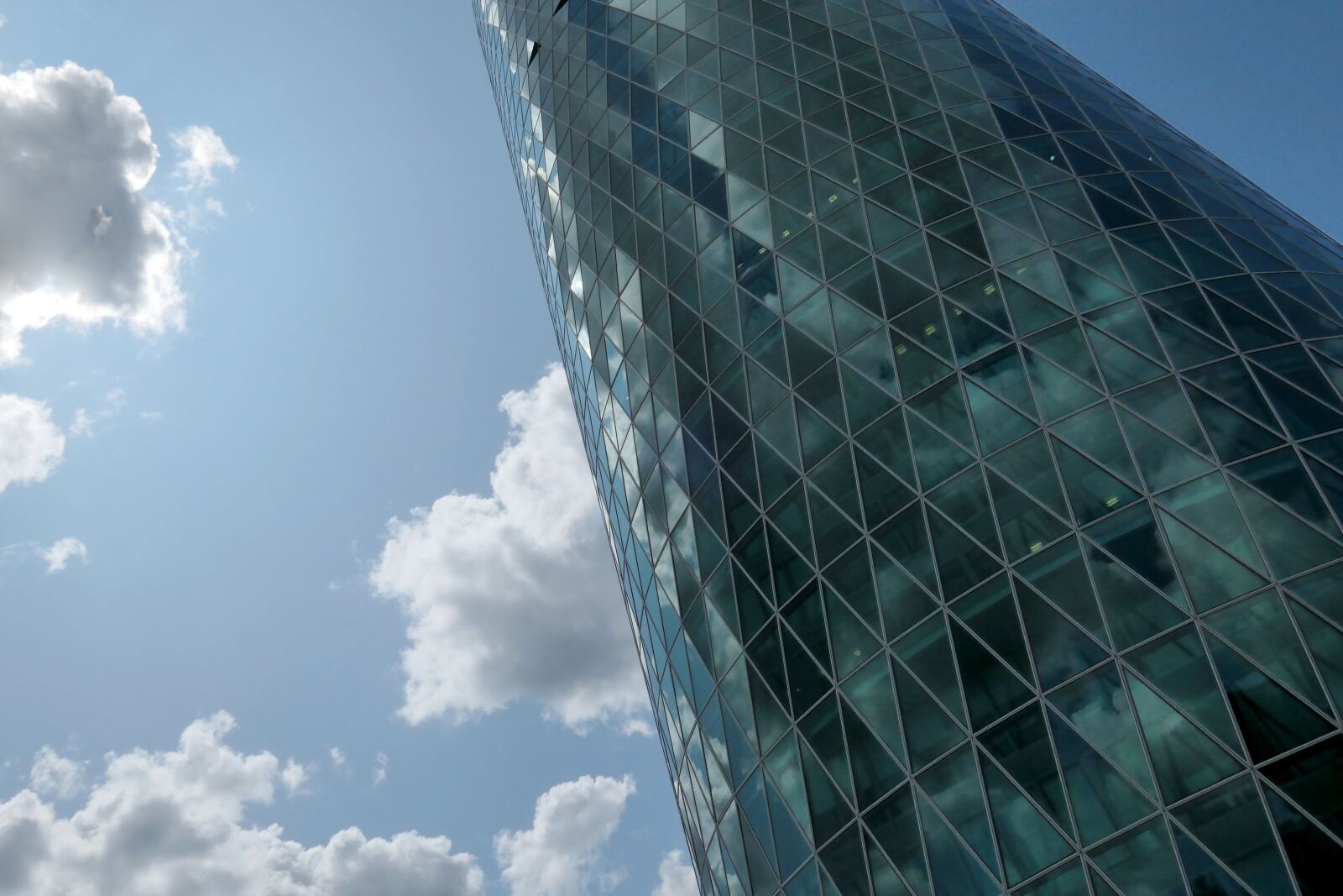 Panasonic Lumix DMC-LX10 (Lumix DMC-LX15) sample photo. Architecture, frankfurt, ffm photography