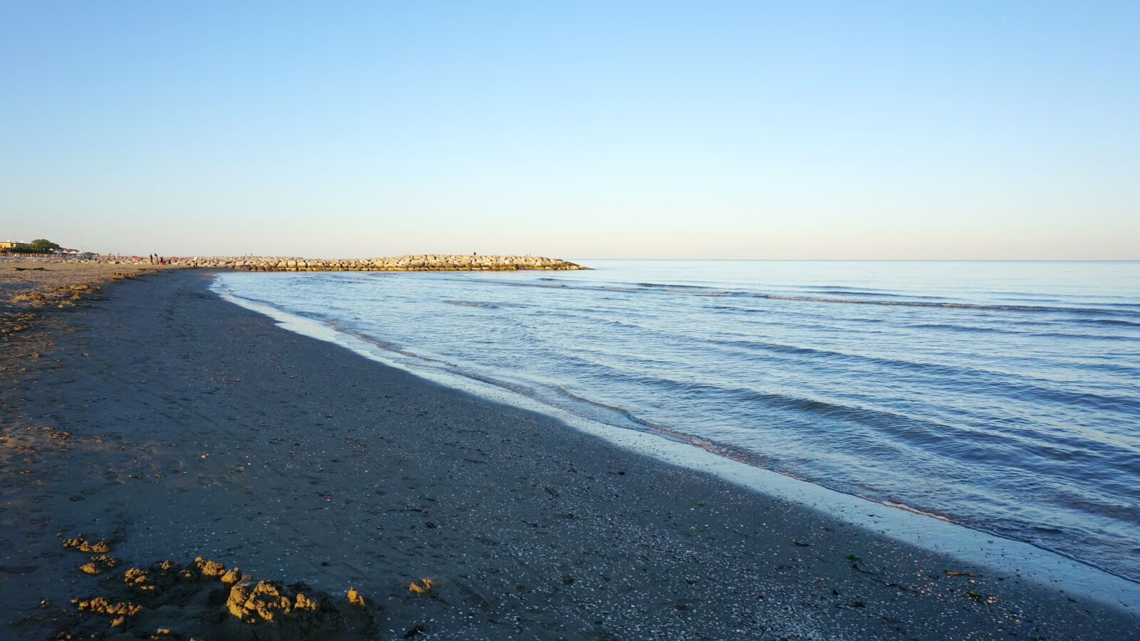 Sony a6000 sample photo. Beach, sun, sand photography
