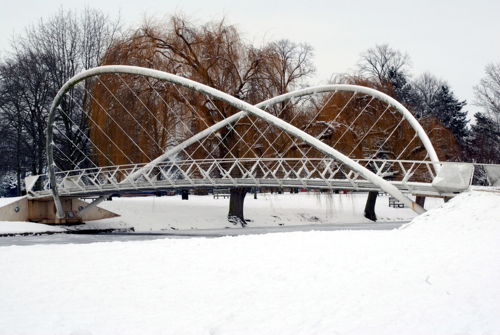 Nikon D200 sample photo. Bridge, snow, white photography