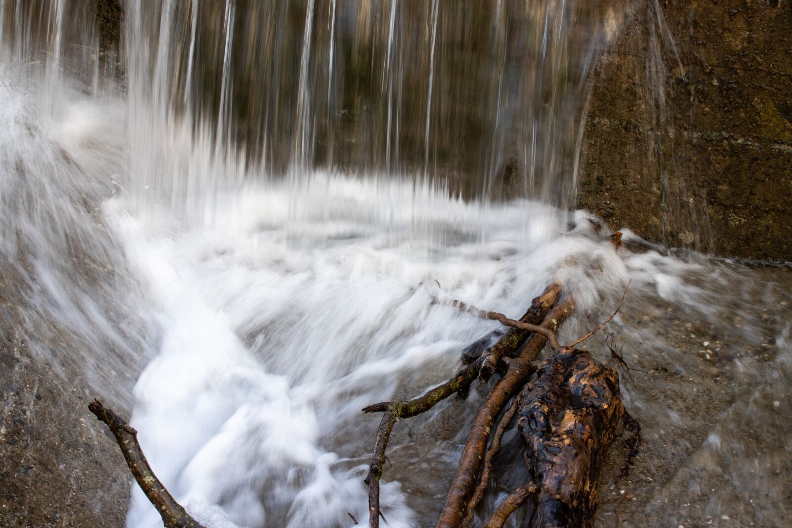 Canon EOS 6D Mark II + Canon EF 70-200mm F4L USM sample photo. Water, creek, fall photography