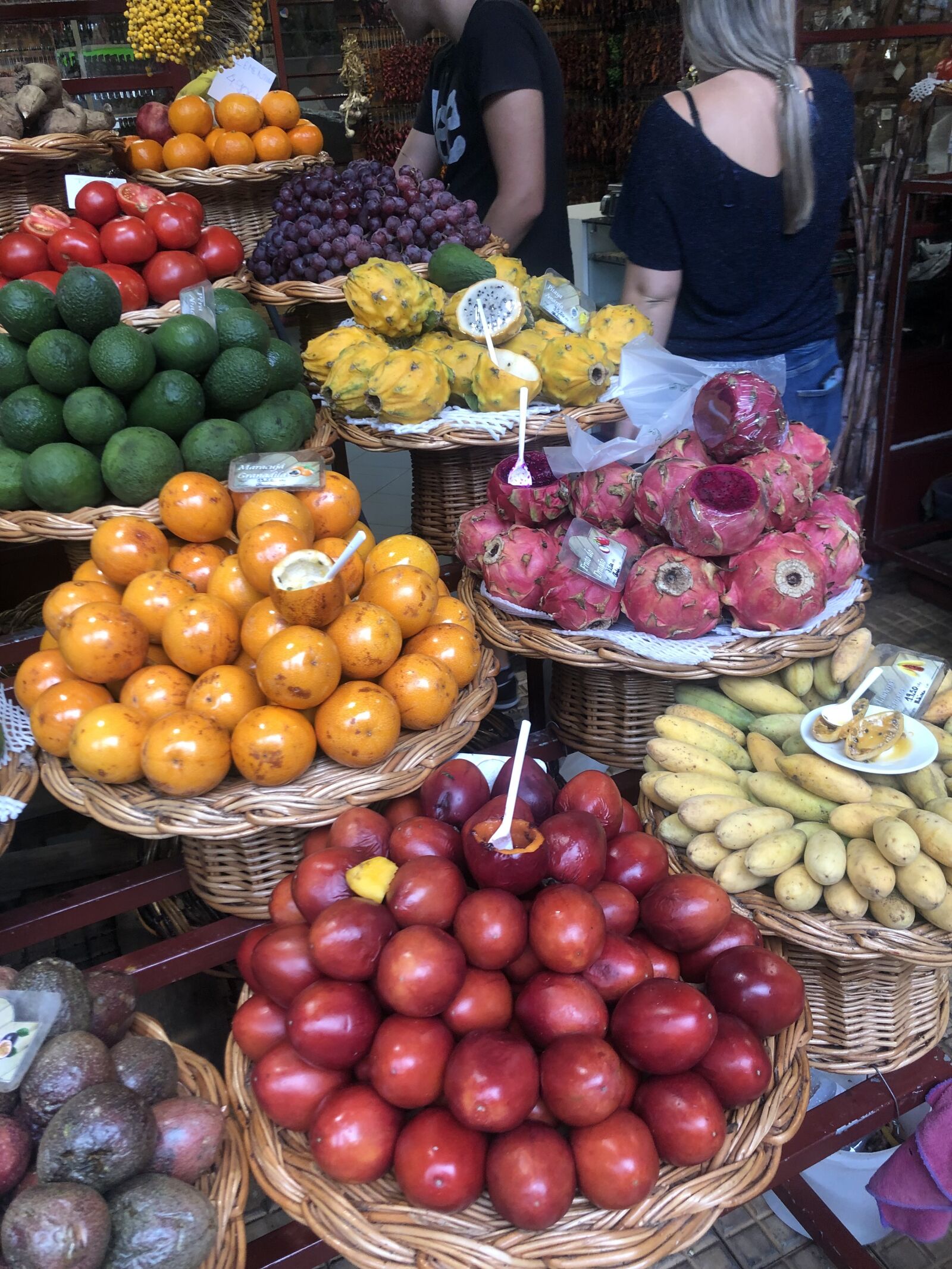 iPhone X back dual camera 4mm f/1.8 sample photo. Market, fruit, healthy photography