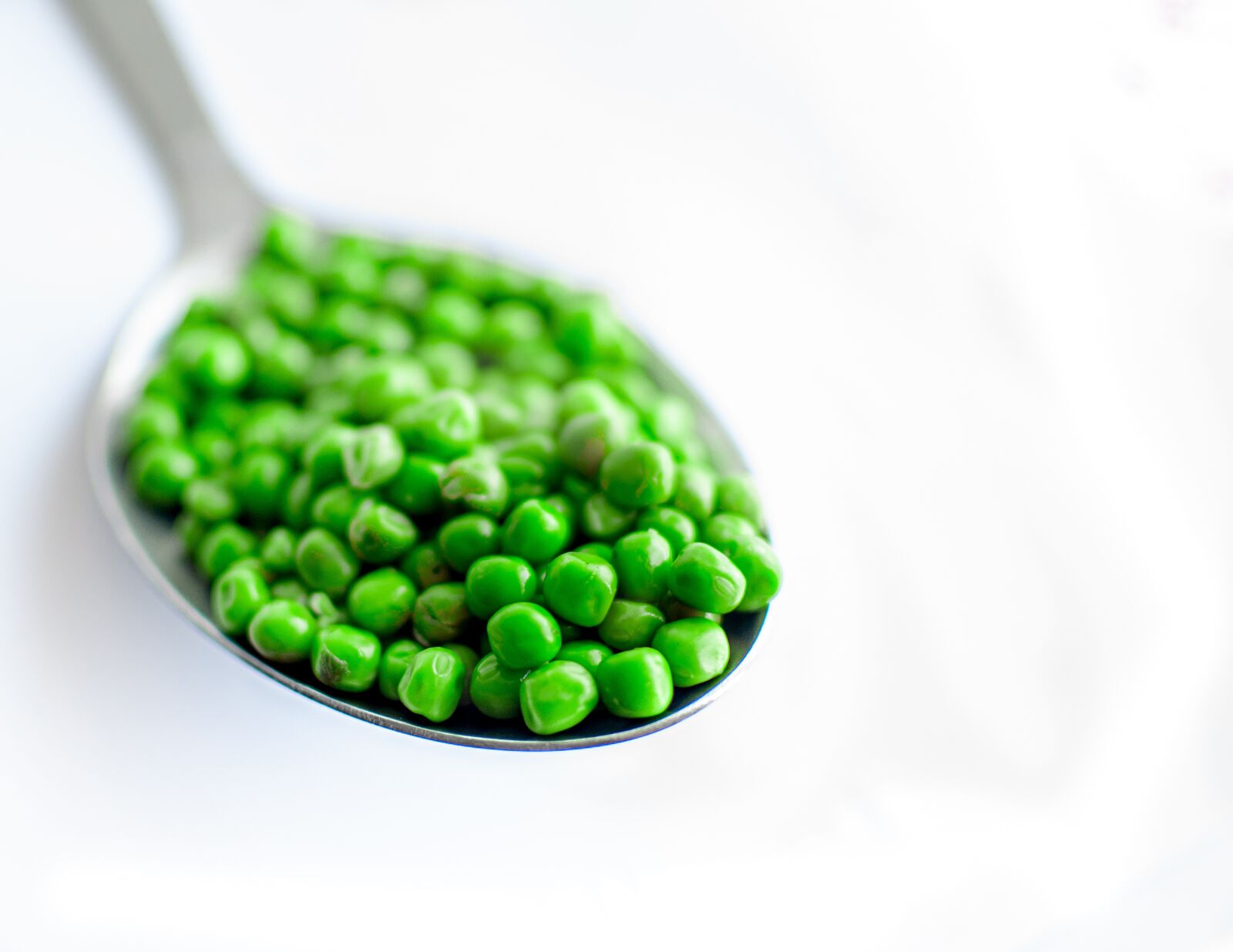 Nikon D90 sample photo. Peas, vegetable, vegetables photography