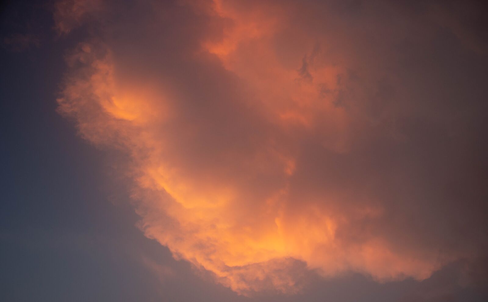Canon EOS 600D (Rebel EOS T3i / EOS Kiss X5) sample photo. Sunset, clouds, tropical sunset photography