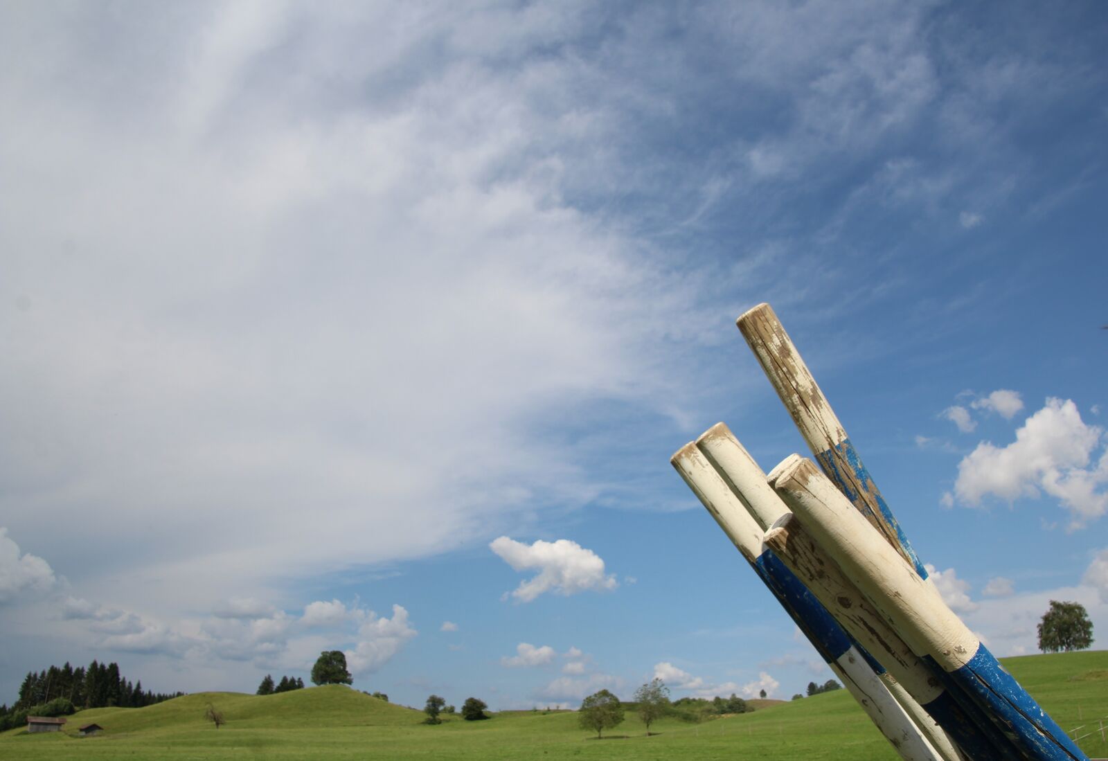 Canon EOS 1200D (EOS Rebel T5 / EOS Kiss X70 / EOS Hi) sample photo. Sky, blue white, meadow photography