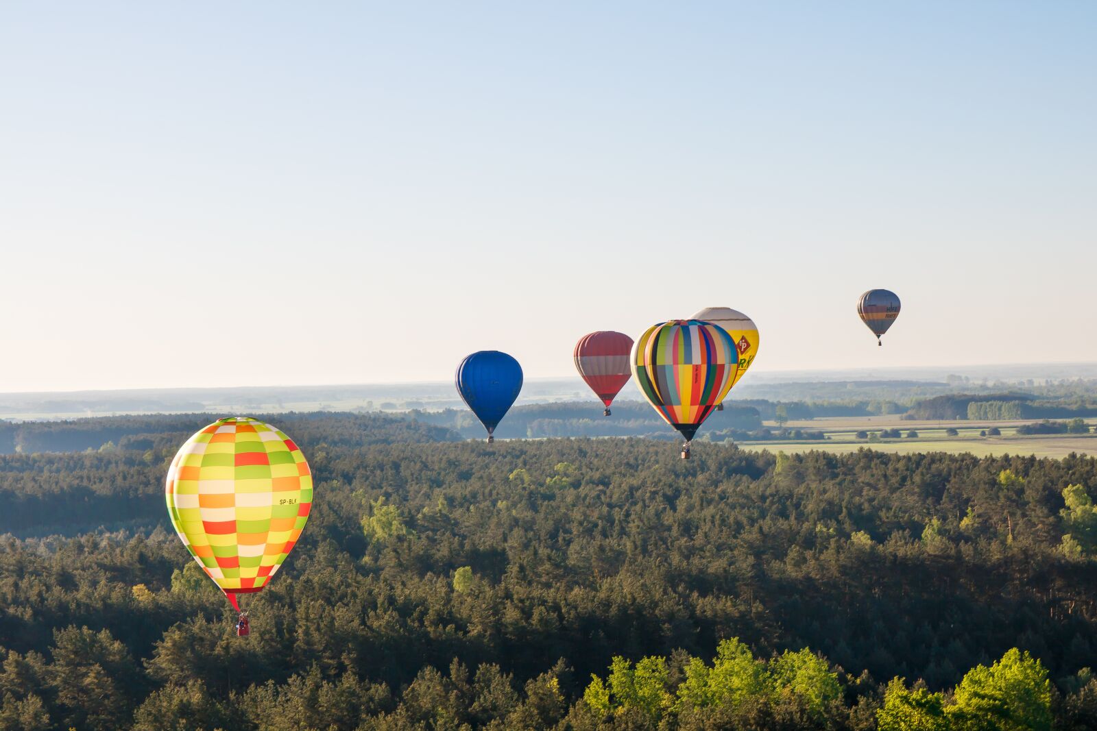 Canon EOS 760D (EOS Rebel T6s / EOS 8000D) sample photo. Balloons, flying, colorful photography