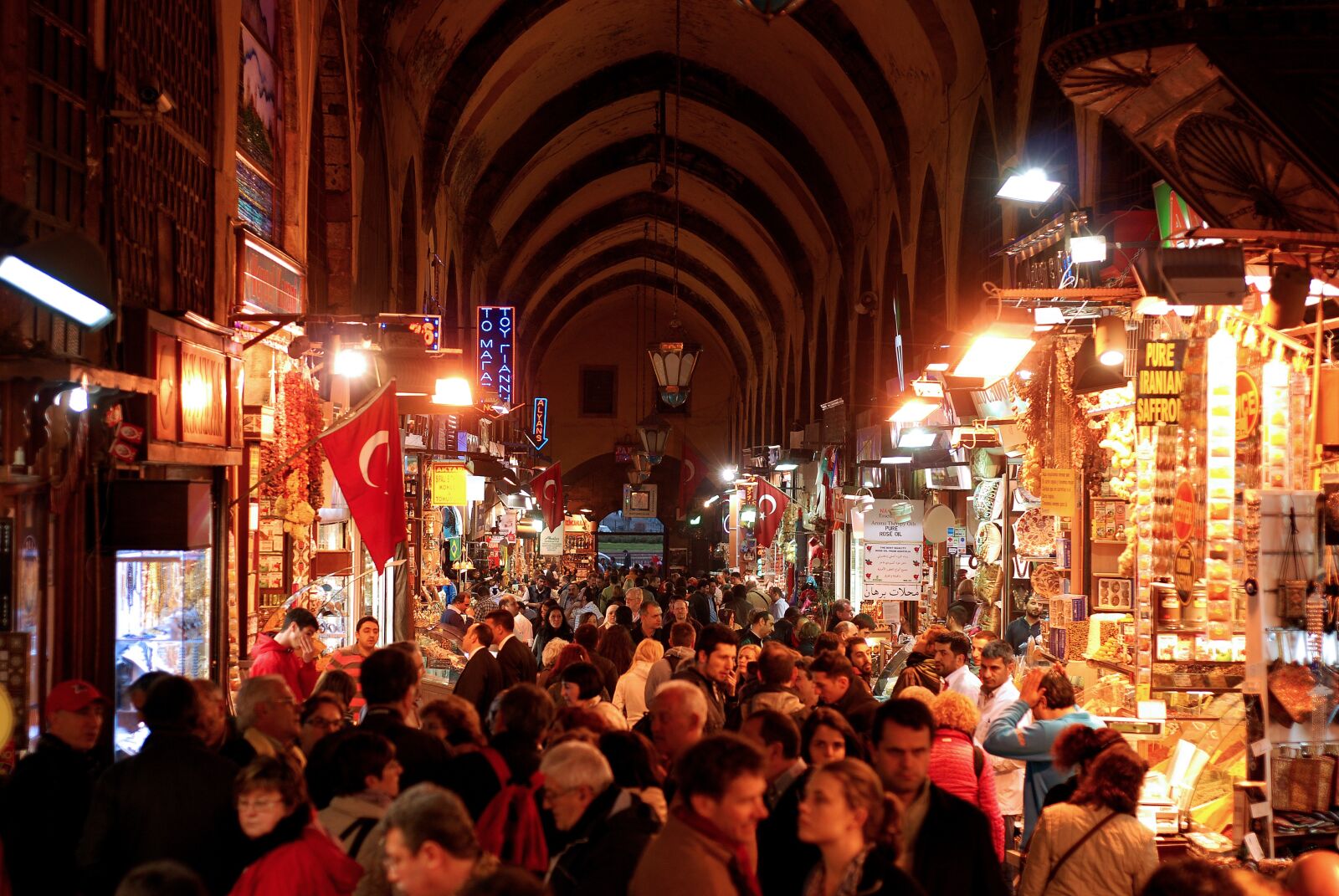 Nikon D80 sample photo. Istanbul, grand bazaar, human photography