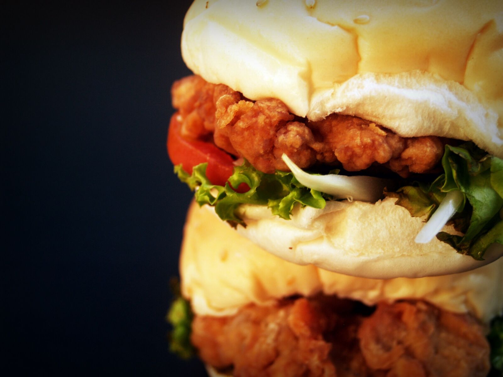 Olympus E-300 (EVOLT E-300) sample photo. Hamburger, burger, bun photography