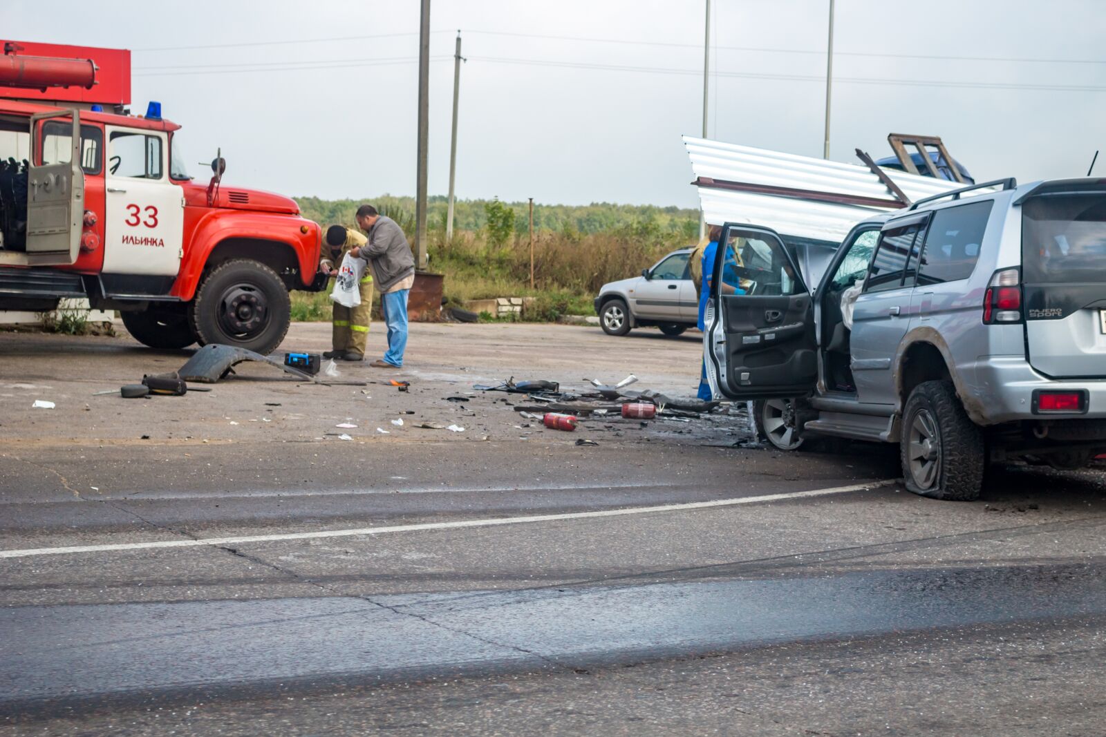 Canon EOS 100D (EOS Rebel SL1 / EOS Kiss X7) sample photo. Accident, russia, road photography