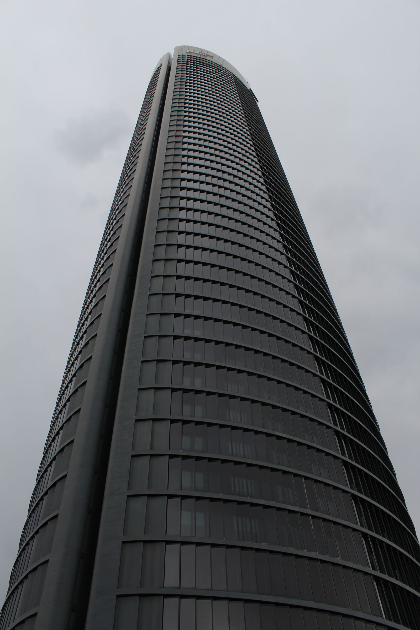 Canon EOS 1200D (EOS Rebel T5 / EOS Kiss X70 / EOS Hi) sample photo. Spain, madrid, torres photography