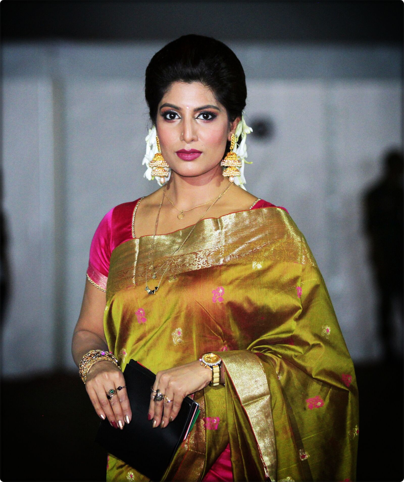 Canon EOS 7D sample photo. Bangladesh, television, presenter photography