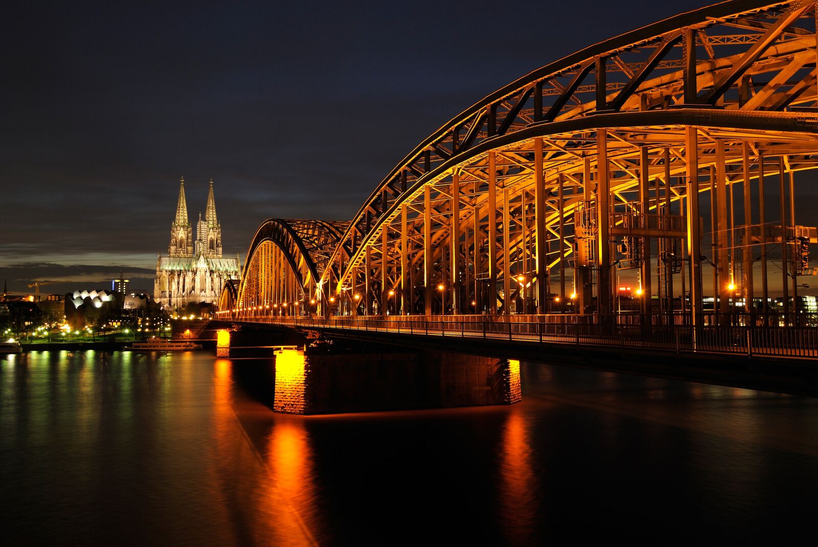 Nikon D200 sample photo. Cologne, dom, night photography