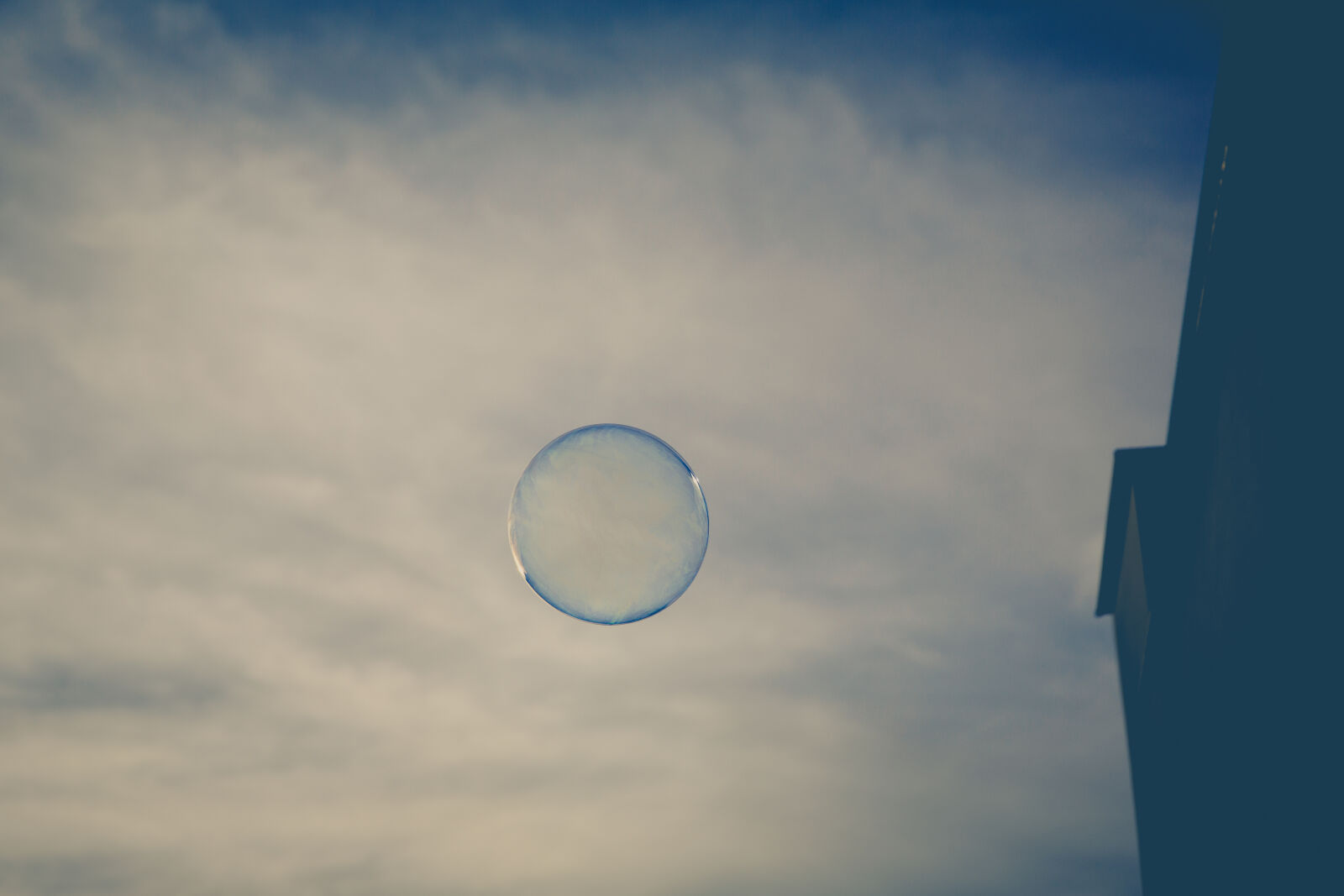 Canon EF 24-70mm F2.8L II USM sample photo. Sky, cloudy, bubble photography