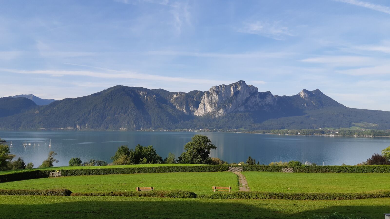Samsung Galaxy A8(2018) sample photo. Mondsee, dragon wall, lake photography