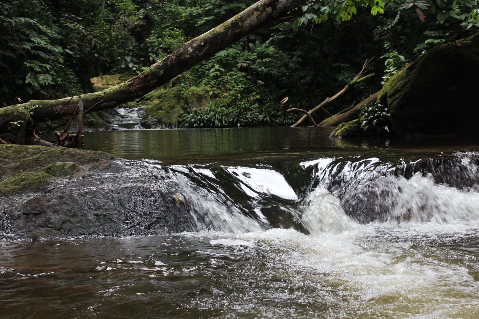 Canon EOS 1200D (EOS Rebel T5 / EOS Kiss X70 / EOS Hi) sample photo. Rios, waterfall, rivers photography