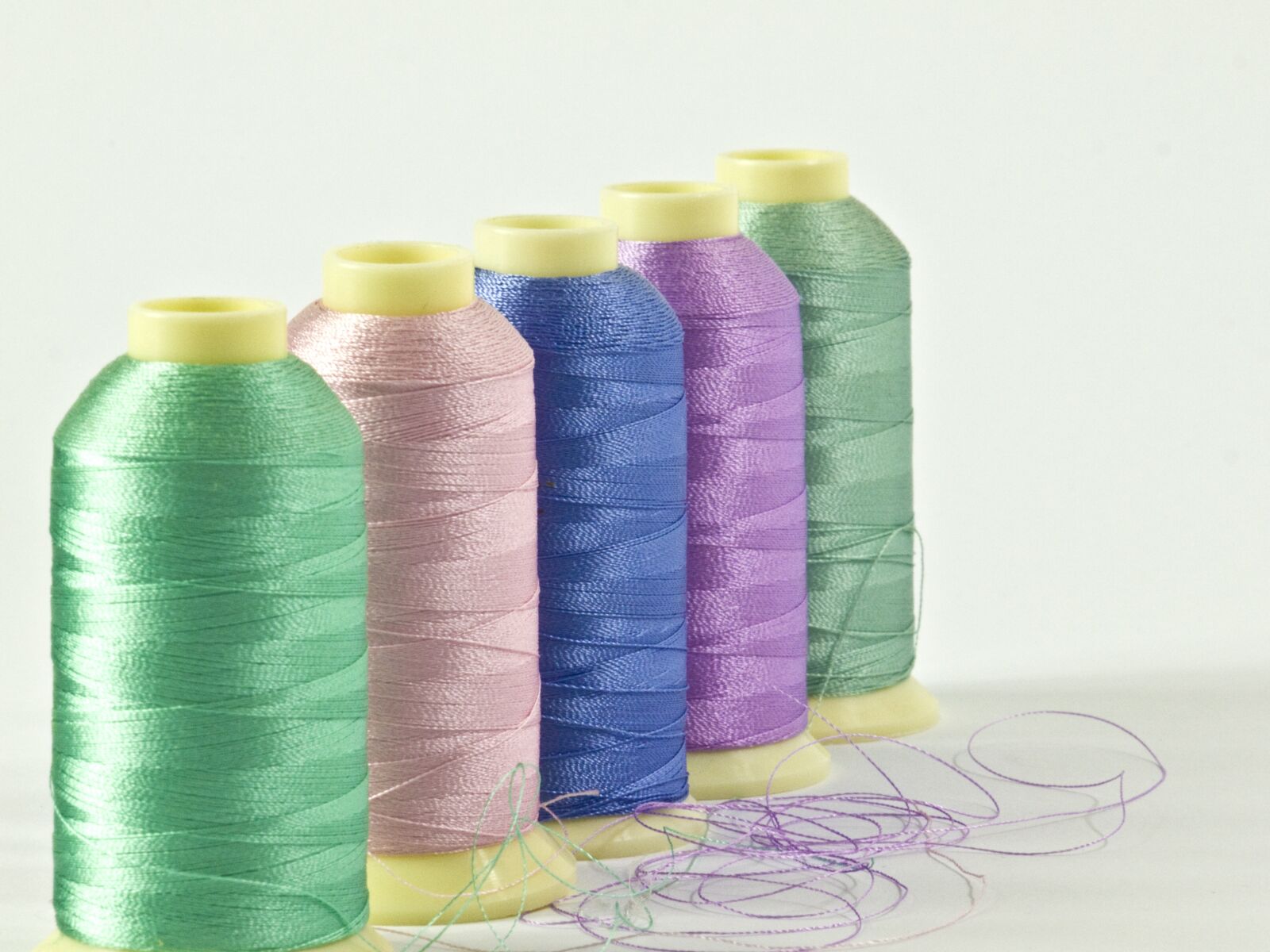Olympus E-420 (EVOLT E-420) sample photo. Yarn, embroidery, craft photography